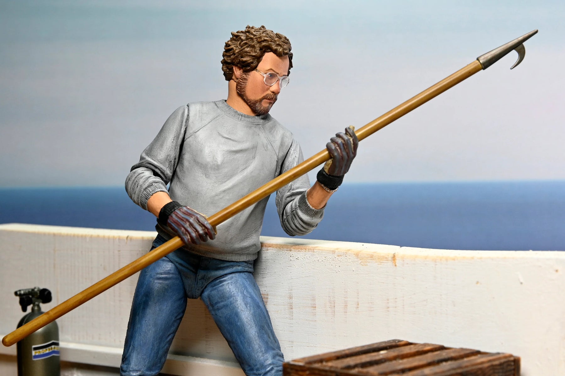 NECA - Jaws - 50th Anniversary Ultimate Matt Hooper (Amity Arrival) 7" Scale Action Figure