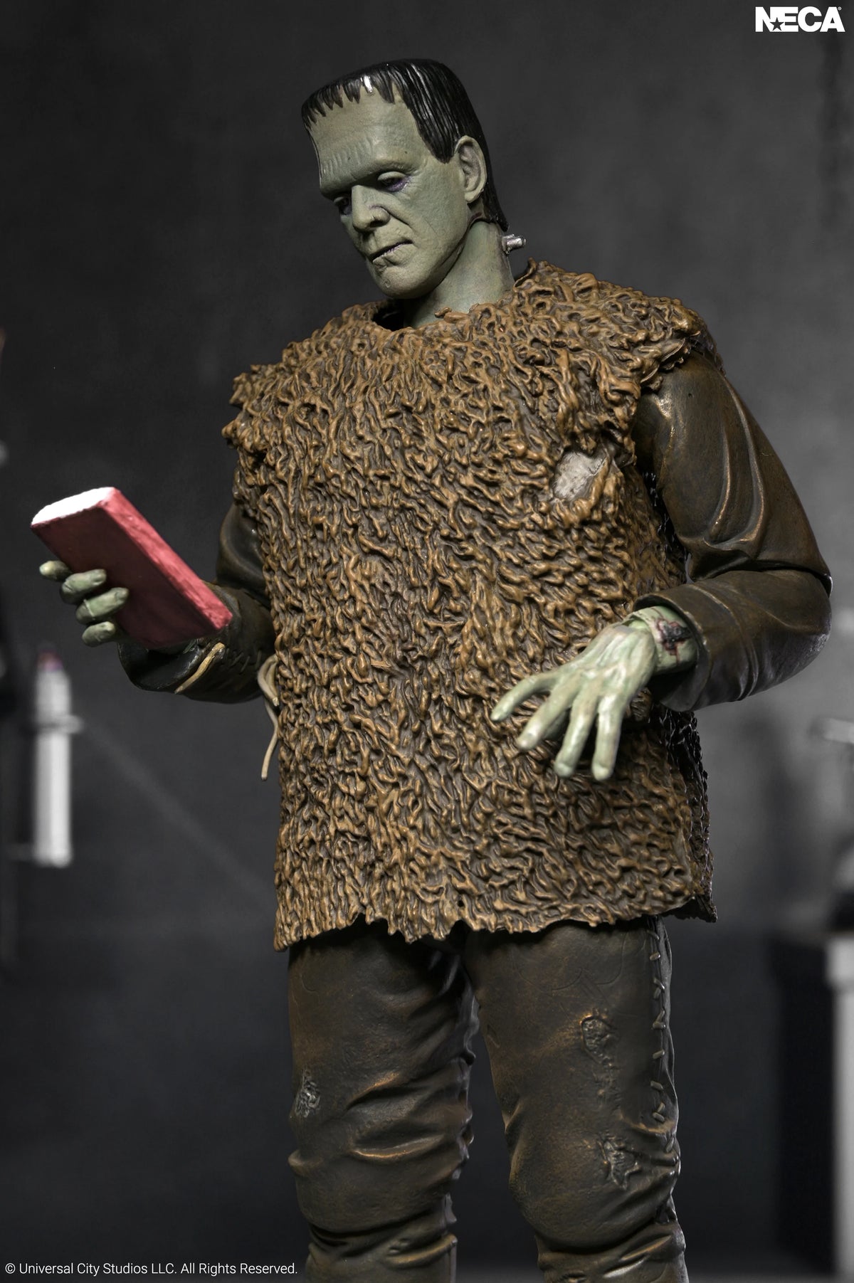 NECA - Universal Monsters: Son of Frankenstein - Ultimate Frankenstein's Monster 7" Action Figure