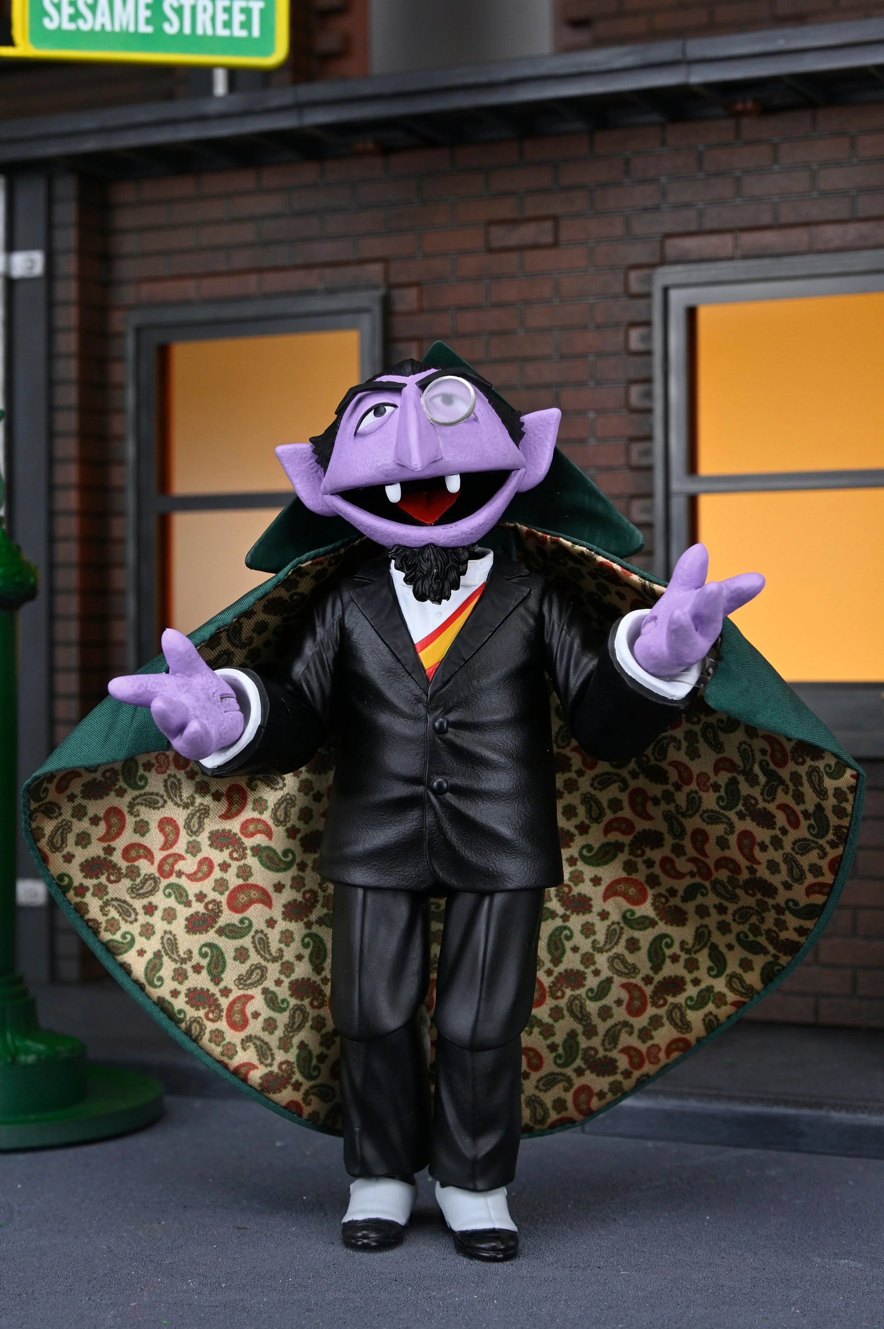 NECA - Sesame Street - Ultimate The Count 7" Scale Action Figure