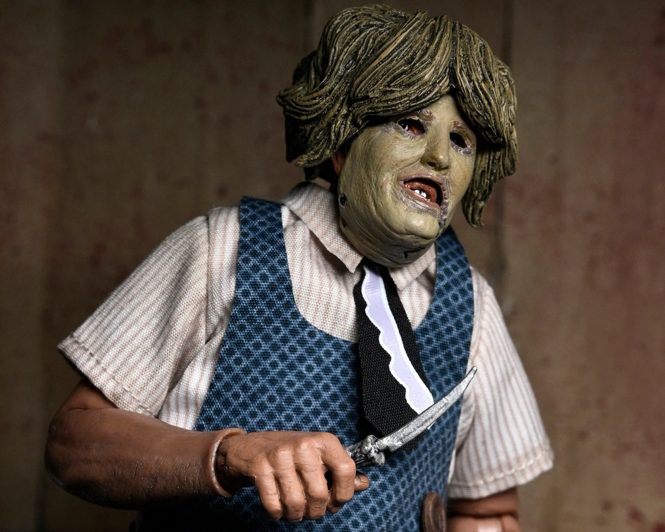NECA - Texas Chainsaw Massacre - Leatherface With Old Lady Mask 8" Clothed Action Figure (Pre-Order Ships April 2026)