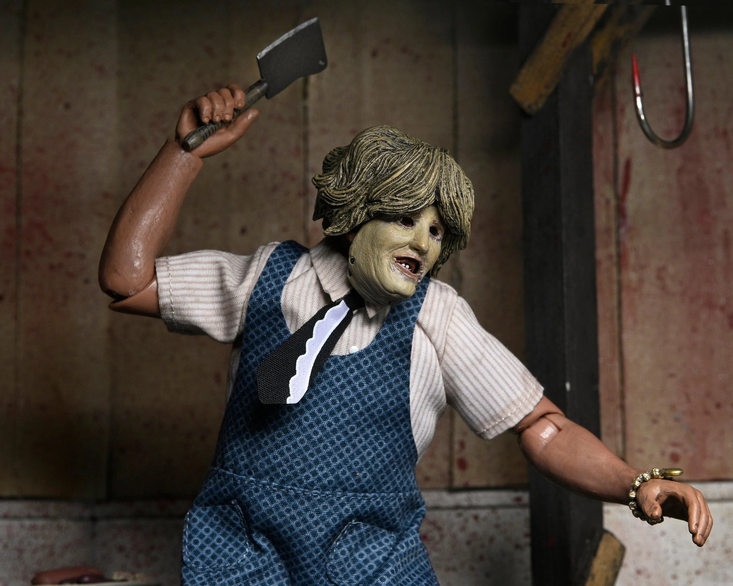 NECA - Texas Chainsaw Massacre - Leatherface With Old Lady Mask 8" Clothed Action Figure (Pre-Order Ships April 2026)
