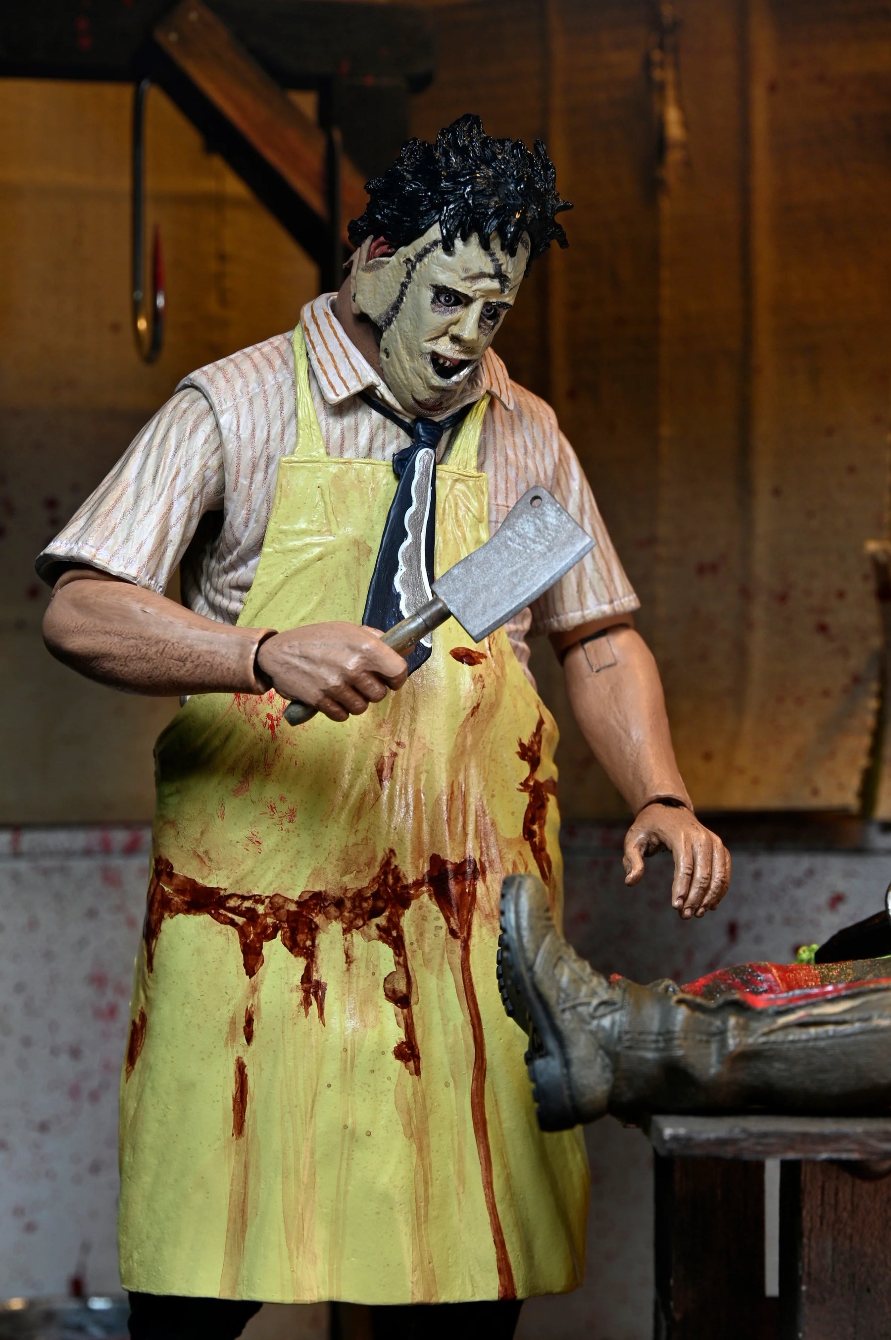 NECA - Texas Chainsaw Massacre - 50th Anniversary Ultimate Leatherface 7" Scale Action Figure (Pre-Order Ships April 2025)