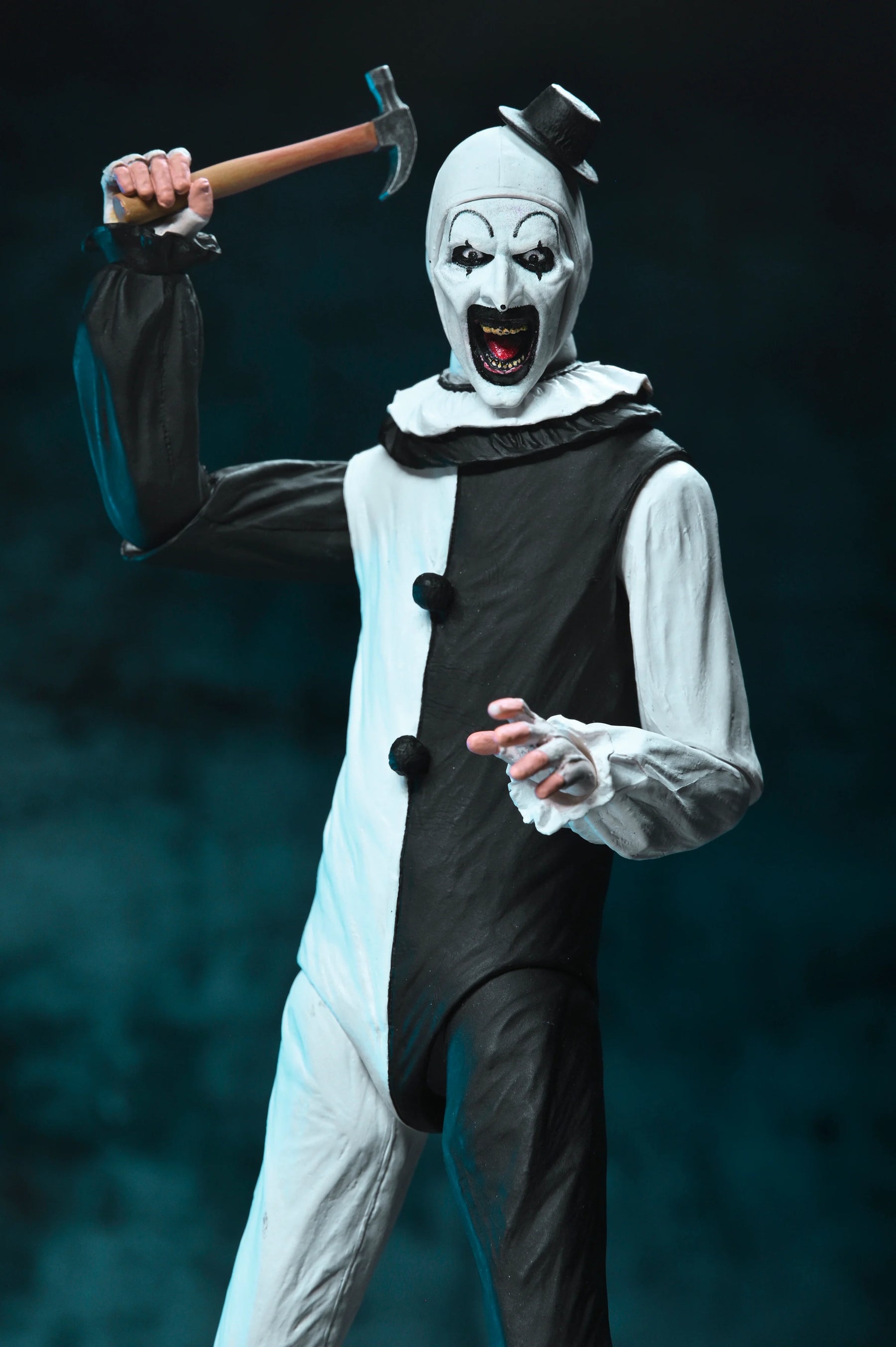 NECA - Terrifier - Ultimate Art the Clown 7" Scale Action Figure (Pre-Order Ships October 2025)