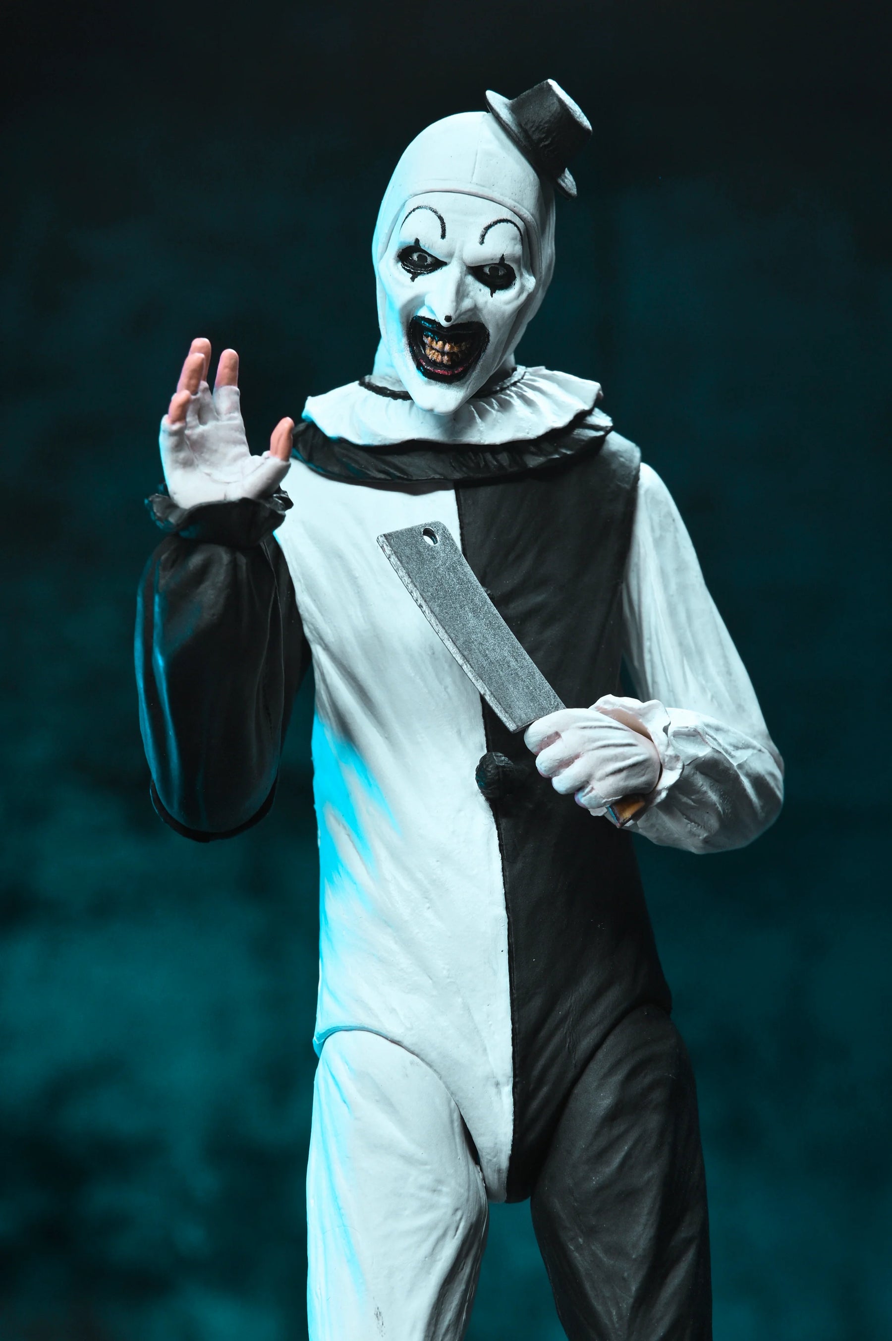 NECA - Terrifier - Ultimate Art the Clown 7" Scale Action Figure (Pre-Order Ships October 2025)