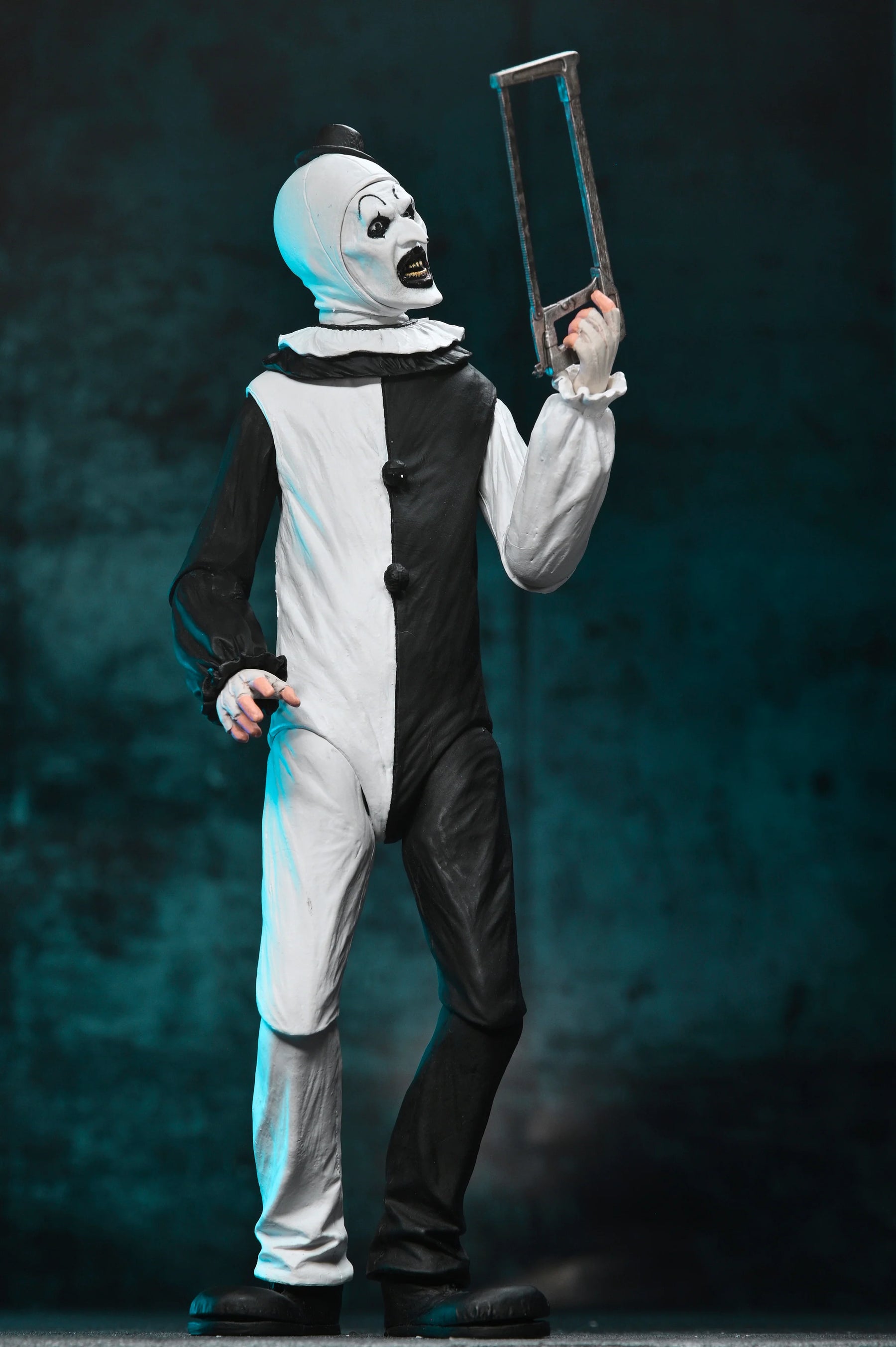 NECA - Terrifier - Ultimate Art the Clown 7" Scale Action Figure (Pre-Order Ships October 2025)