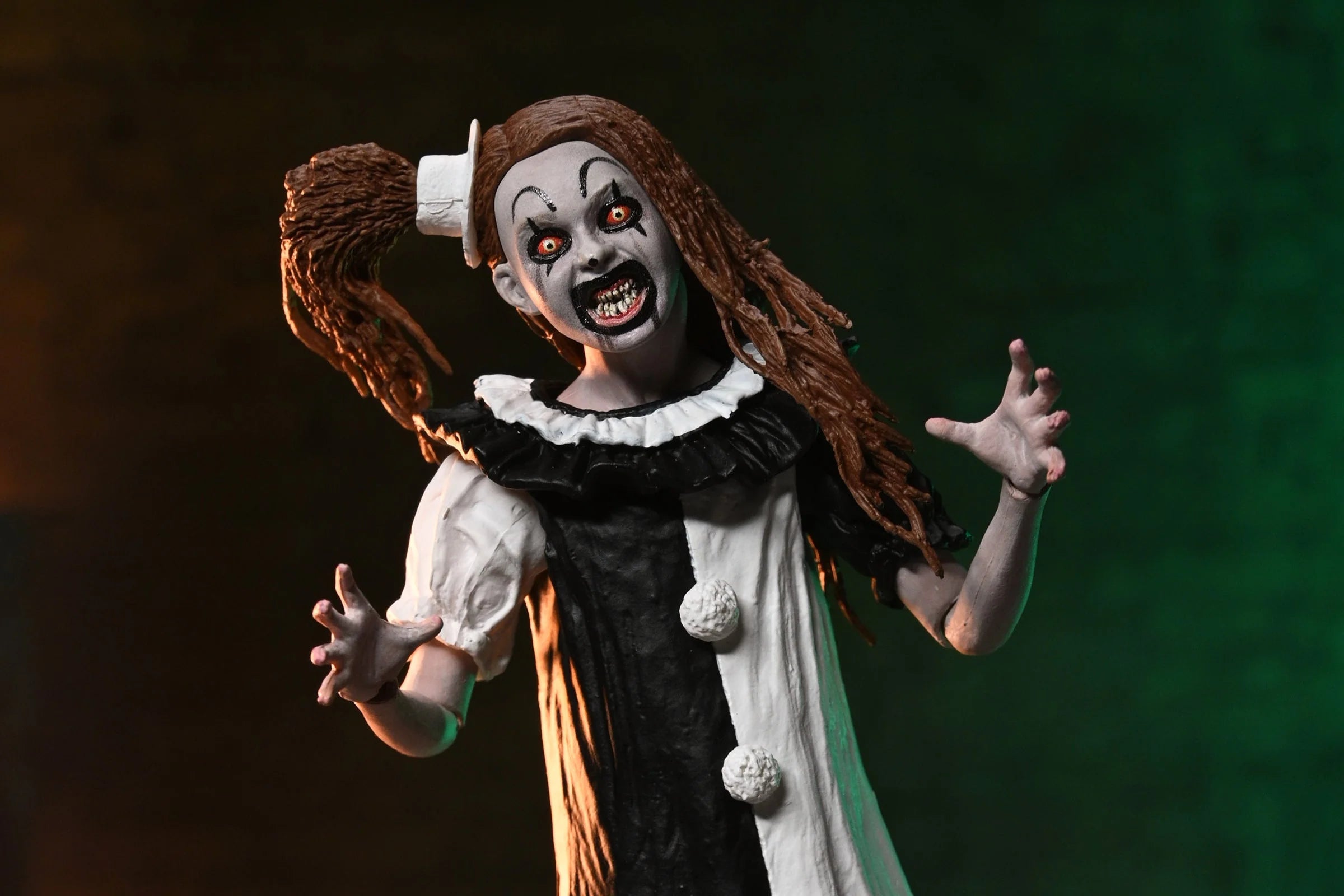 NECA - Terrifier 2 - Ultimate Art the Clown & The Little Pale Girl 7" Scale Action Figure 2-Pack (Pre-Order Ships September 2026)