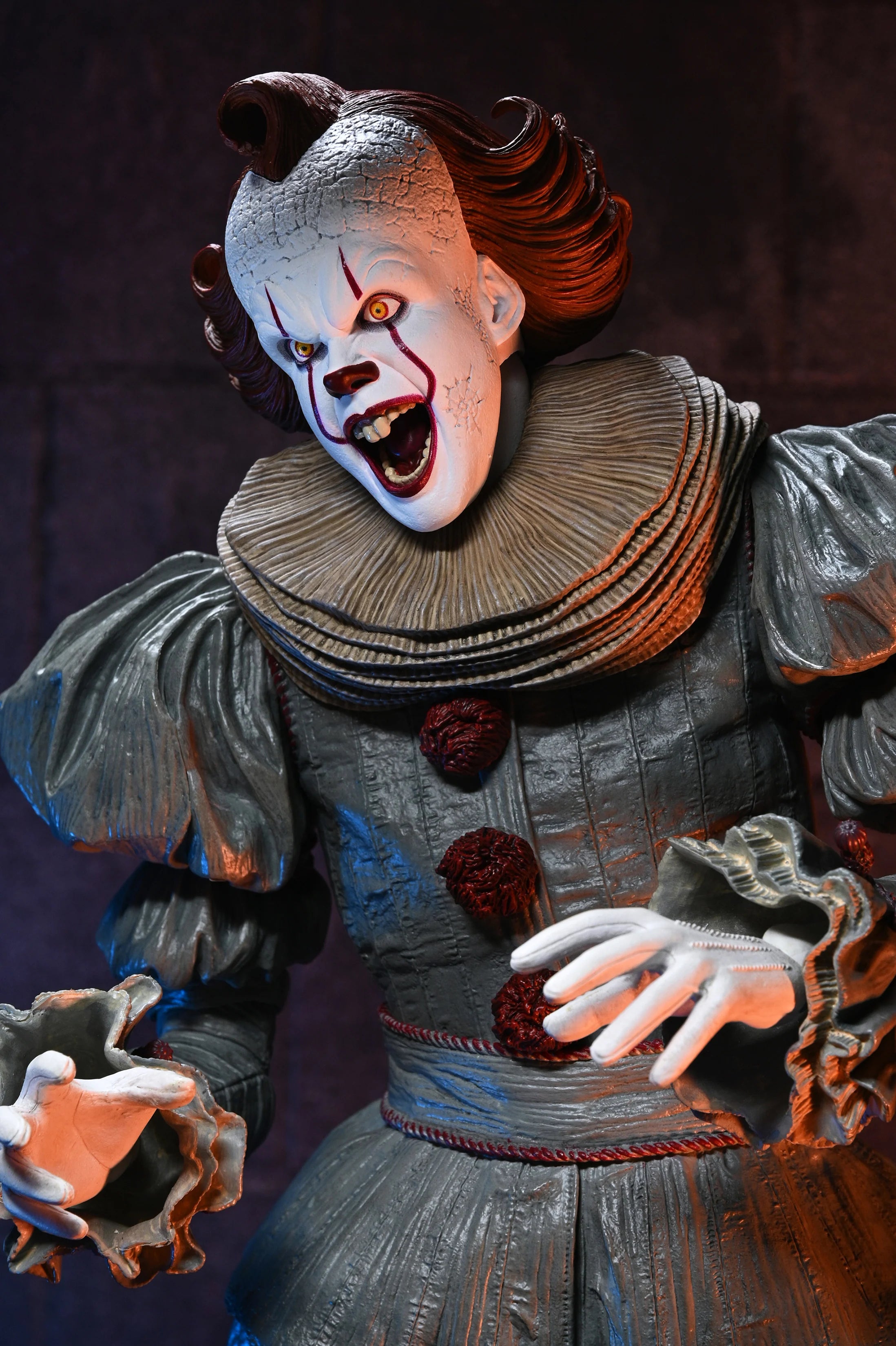 NECA - IT: Welcome to Derry - Pennywise 1/4 Scale Action Figure