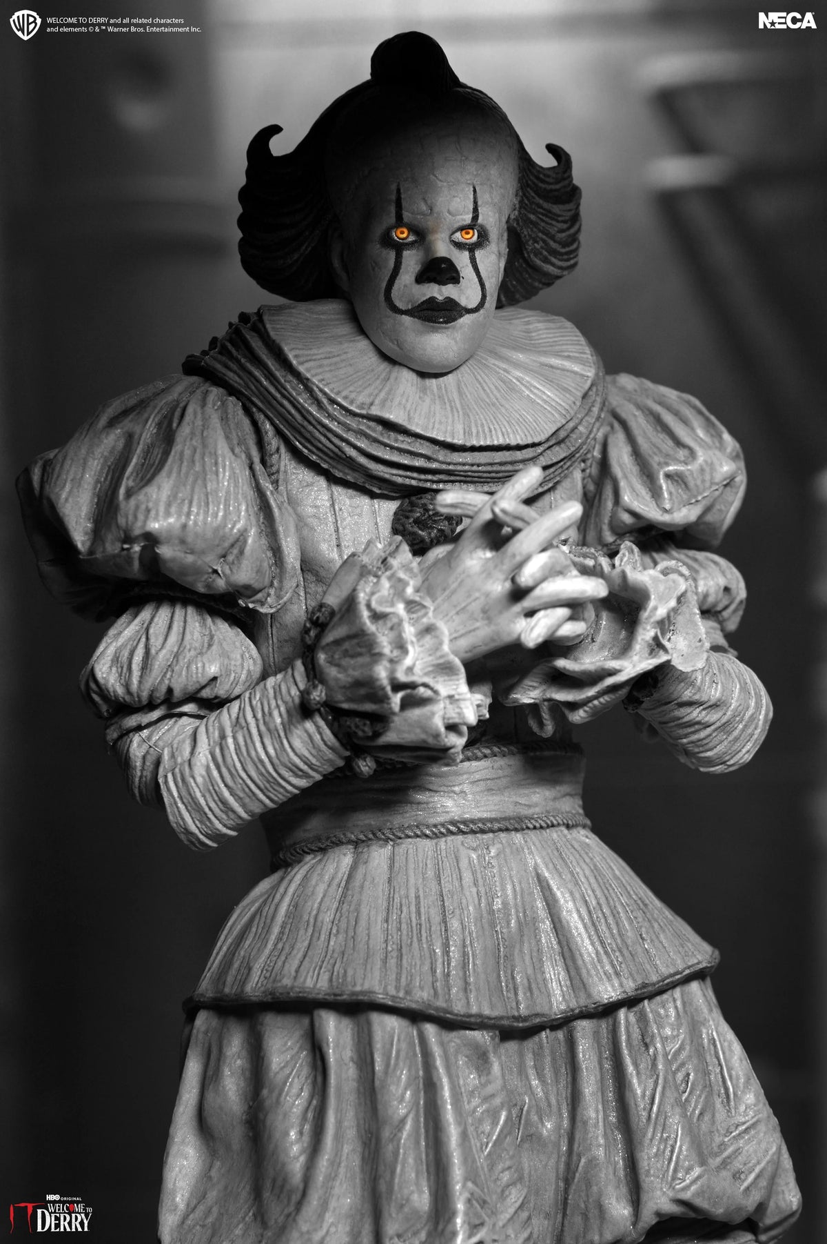 NECA - IT: Welcome to Derry - Ultimate Black and White Pennywise 7" Scale Action Figure