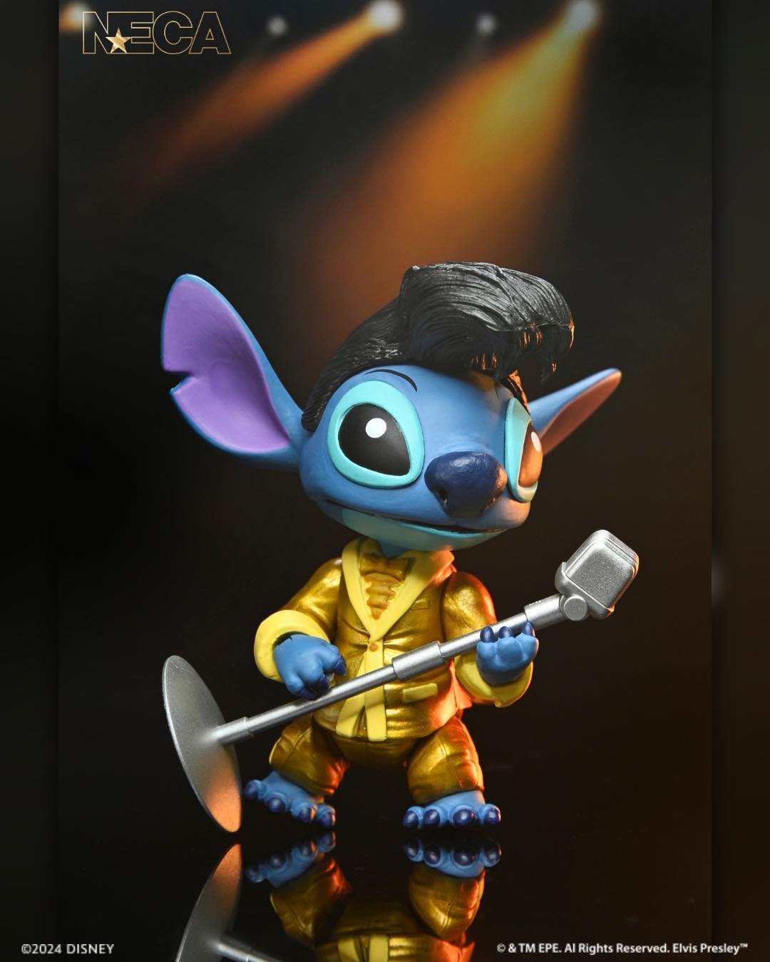 NECA - Disney: Lilo & Stitch - Ultimate Gold Suit Elvis  Stitch 7" Scale Action Figure