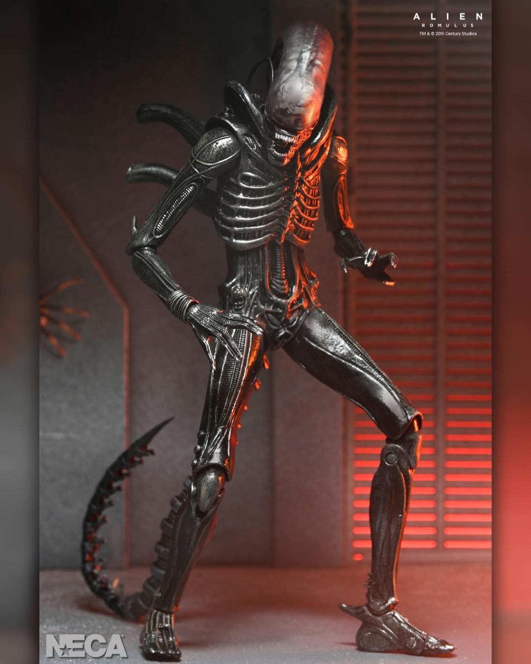 NECA - Alien: Romulus - Ultimate Xenomorph XX121 7" Scale Action Figure