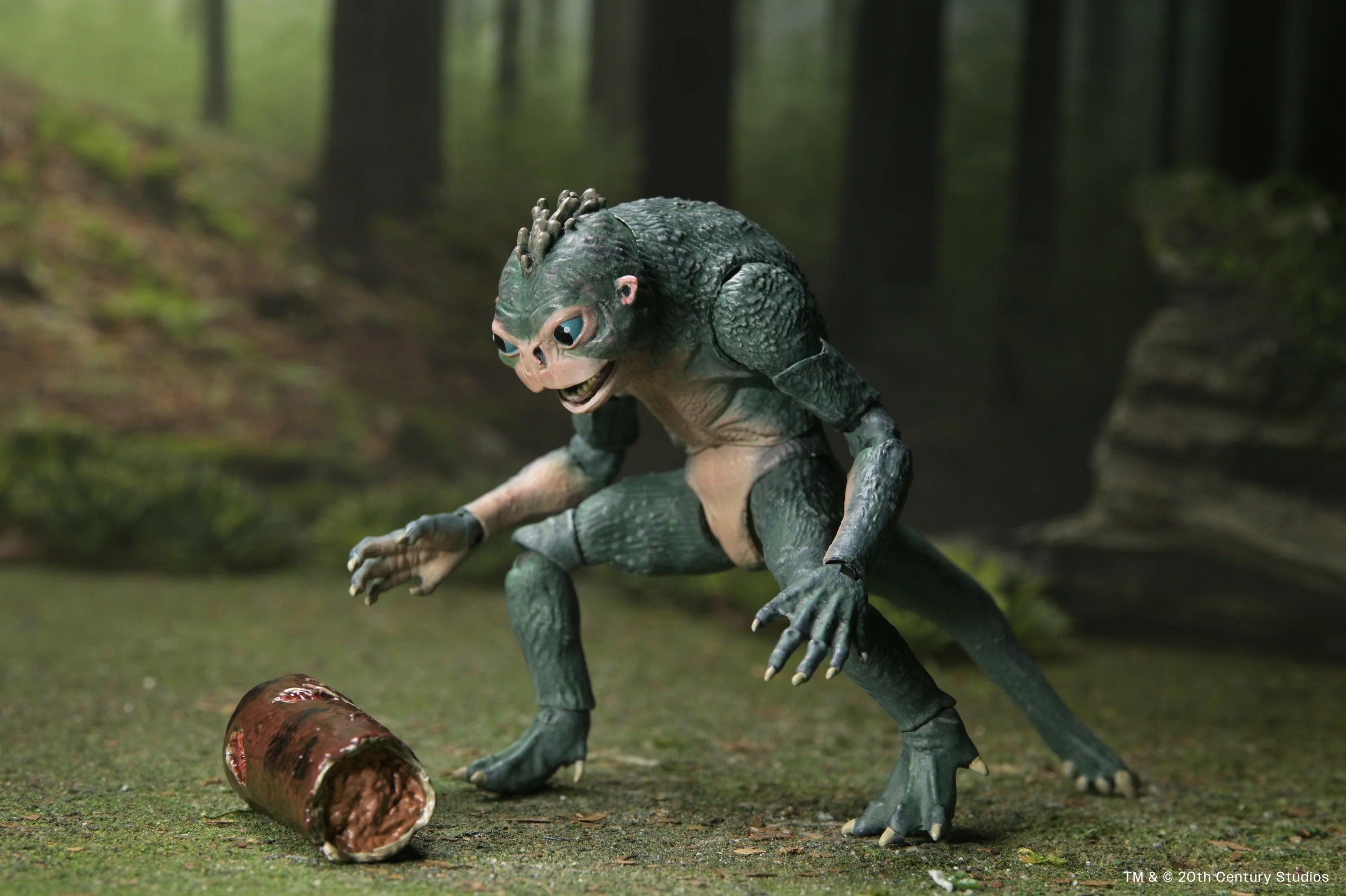 NECA - Predator: Badlands - Ultimate Thia & Bud 7" Scale Action Figures (Pre-Order Ships September 2026)