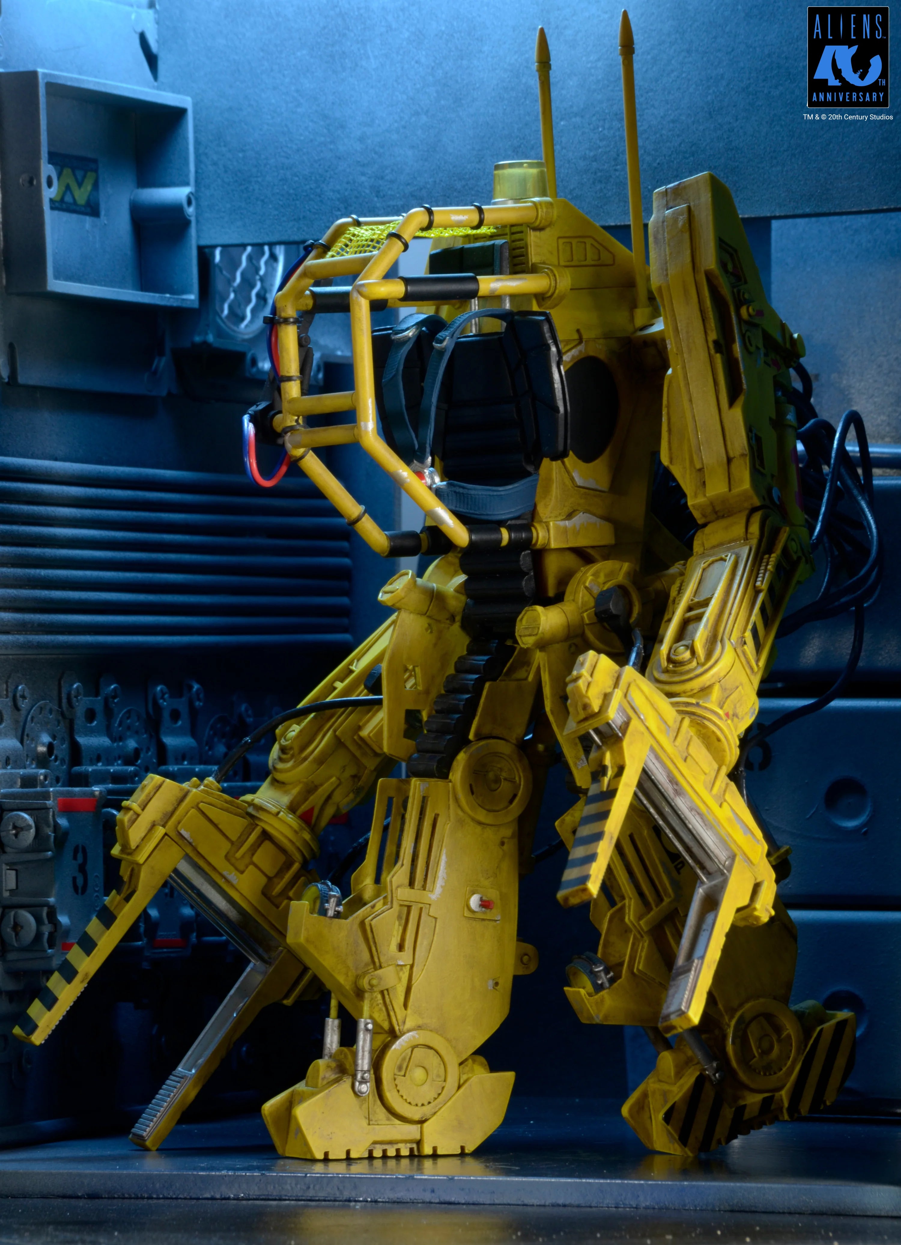 NECA - Alien: 40th Anniversary - Power Loader (P-5000) Deluxe Vehicle (Pre-Order Ships September 2026)