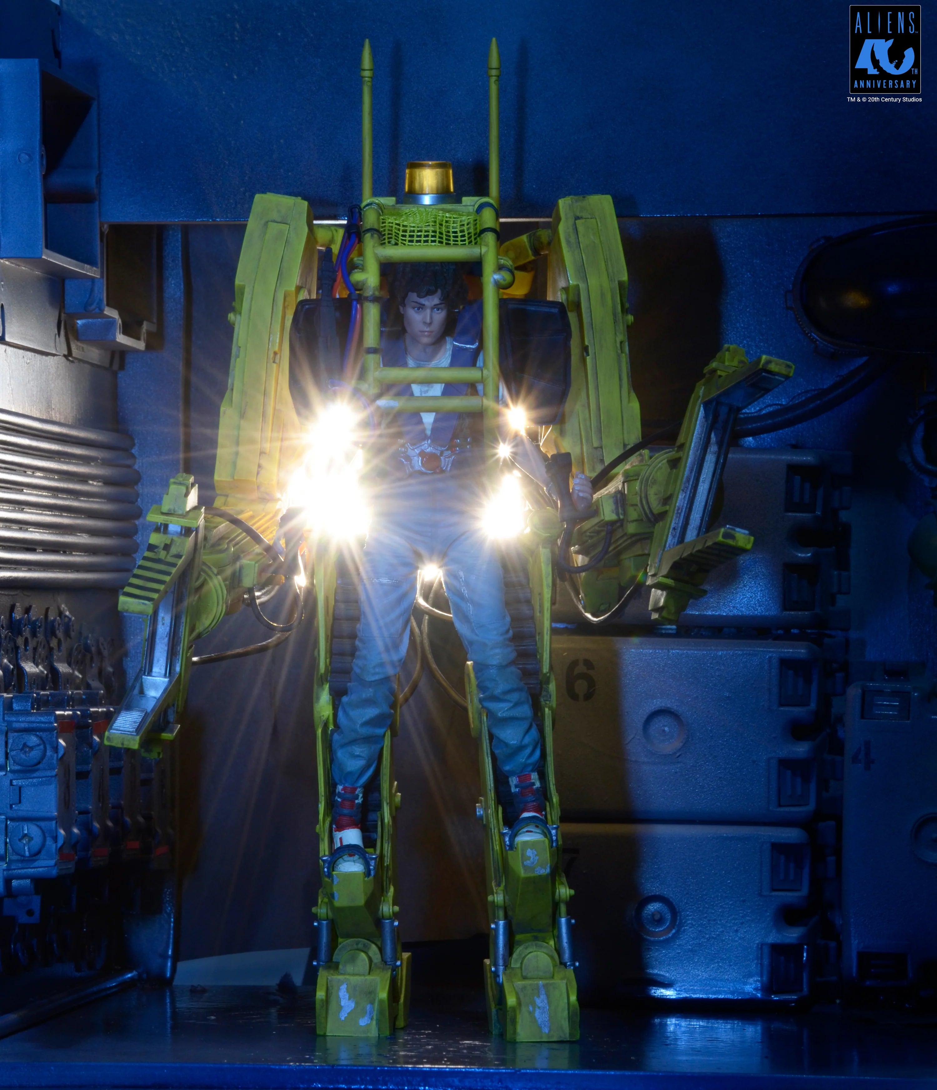NECA - Alien: 40th Anniversary - Power Loader (P-5000) Deluxe Vehicle (Pre-Order Ships September 2026)