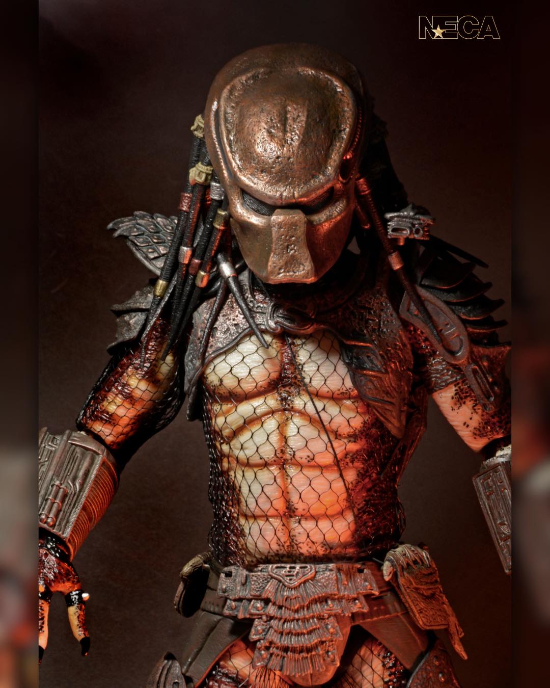 NECA - Predator 2 - City Hunter Predator with LED Lights 1/4 Scale Action Figure (Pre-Order Ships November 2025)