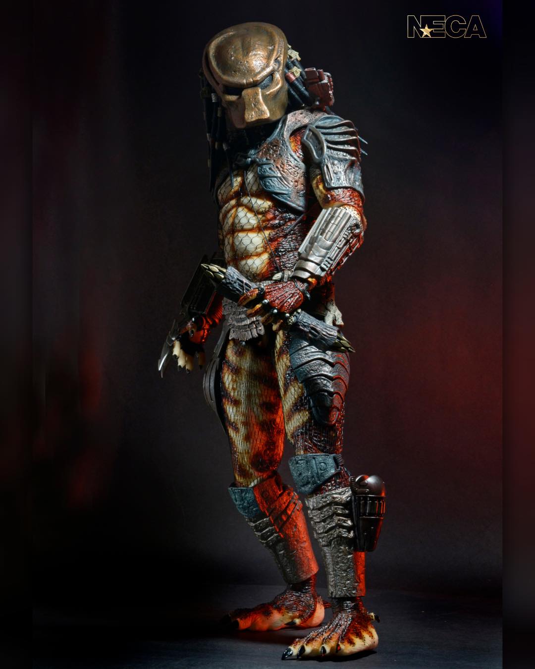 NECA - Predator 2 - City Hunter Predator with LED Lights 1/4 Scale Action Figure (Pre-Order Ships November 2025)
