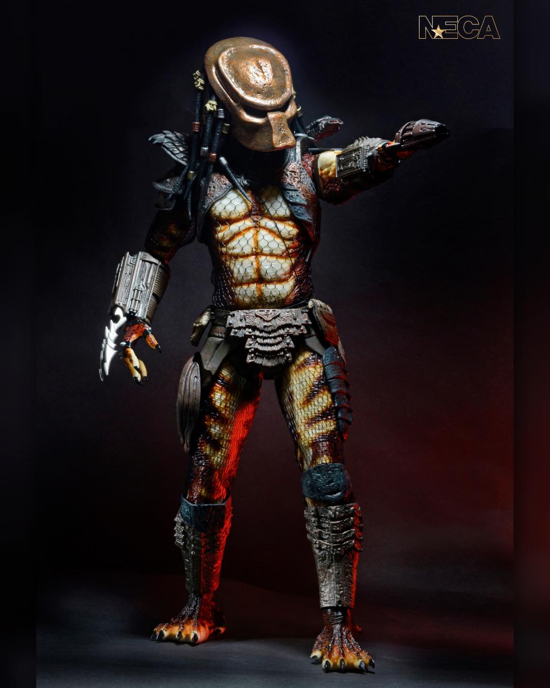 NECA - Predator 2 - City Hunter Predator with LED Lights 1/4 Scale Action Figure (Pre-Order Ships November 2025)