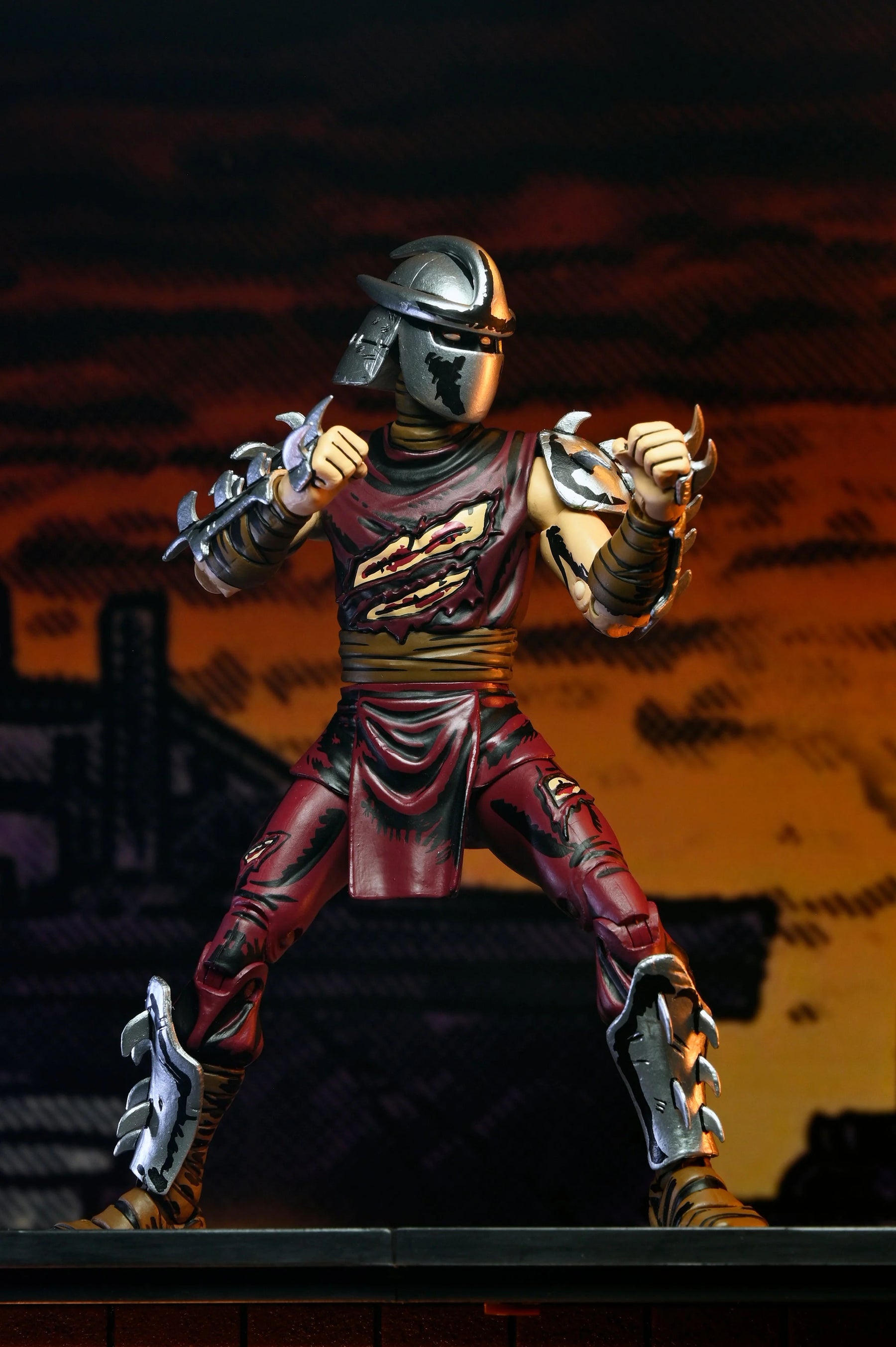 NECA - TMNT: Mirage Comics - Battle-Damaged Shredder (Classic Colors) 7" Scale Action Figure
