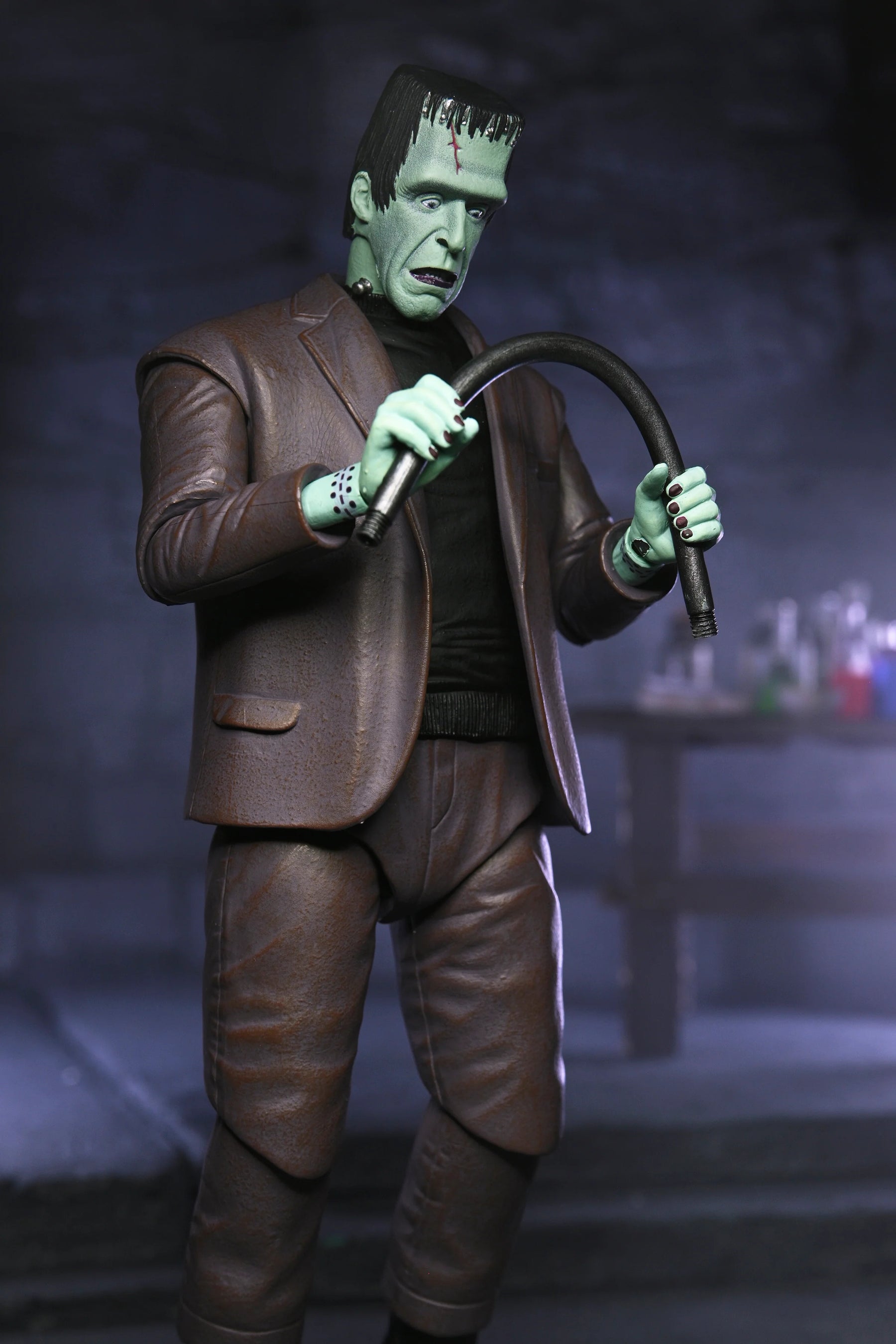 NECA - The Munsters (TV Series) - Ultimate Grandpa & Herman Munster 7" Scale Action Figure Bundle (Pre-Order Ships February 2026)