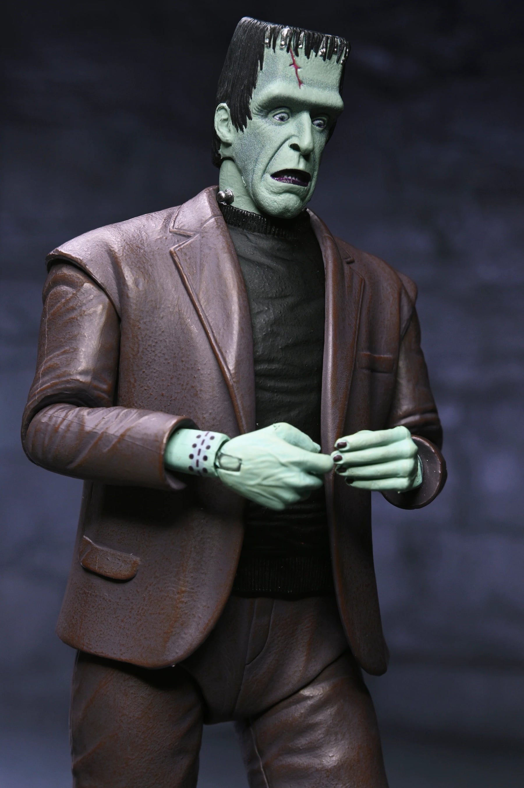 NECA - The Munsters (TV Series) - Ultimate Herman Munster 7" Scale Action Figure (Pre-Order Ships February 2026)