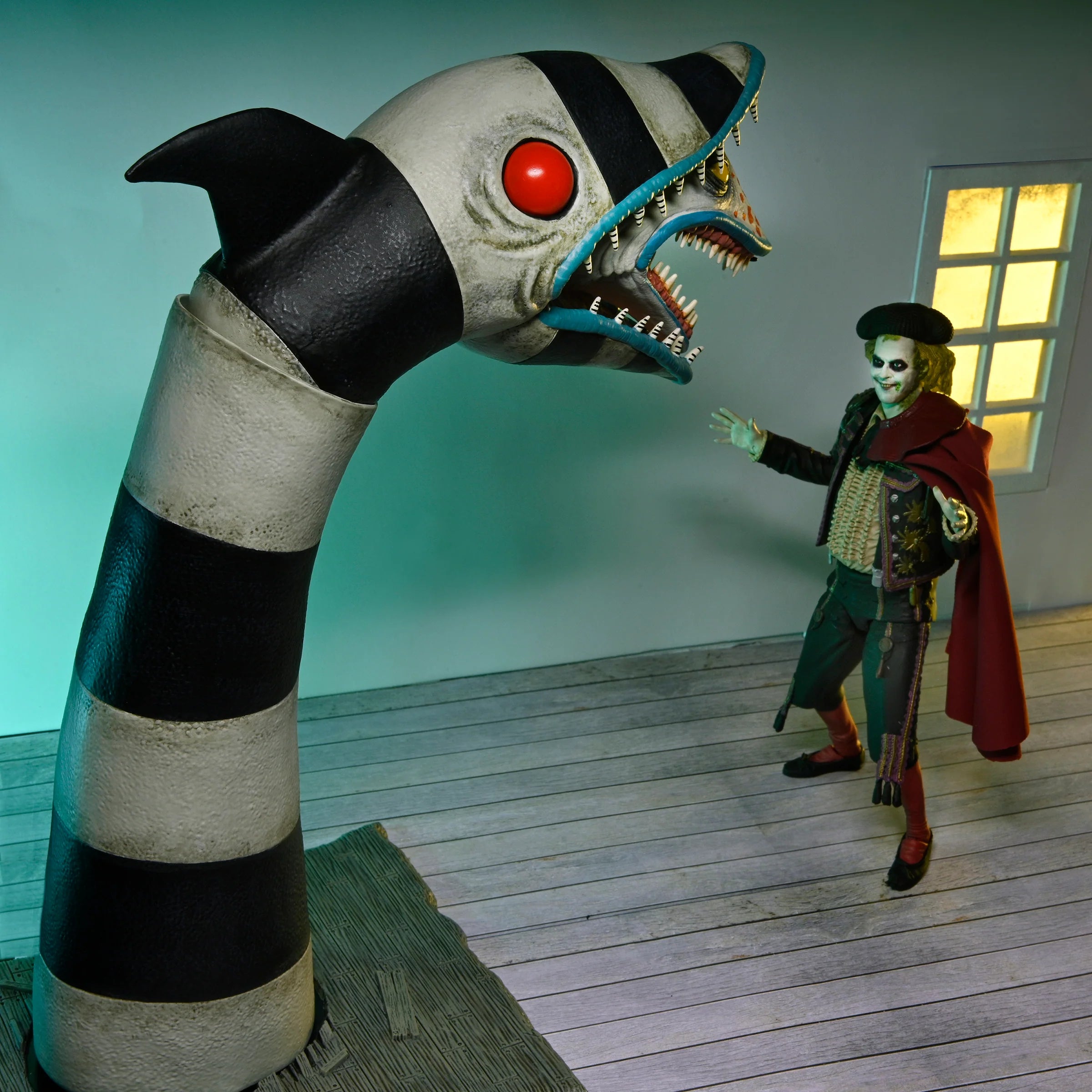 NECA - Beetlejuice Beetlejuice - Ultimate "Matador" Beetlejuice & Sandworm 7" Scale Action Figure 2 Pack