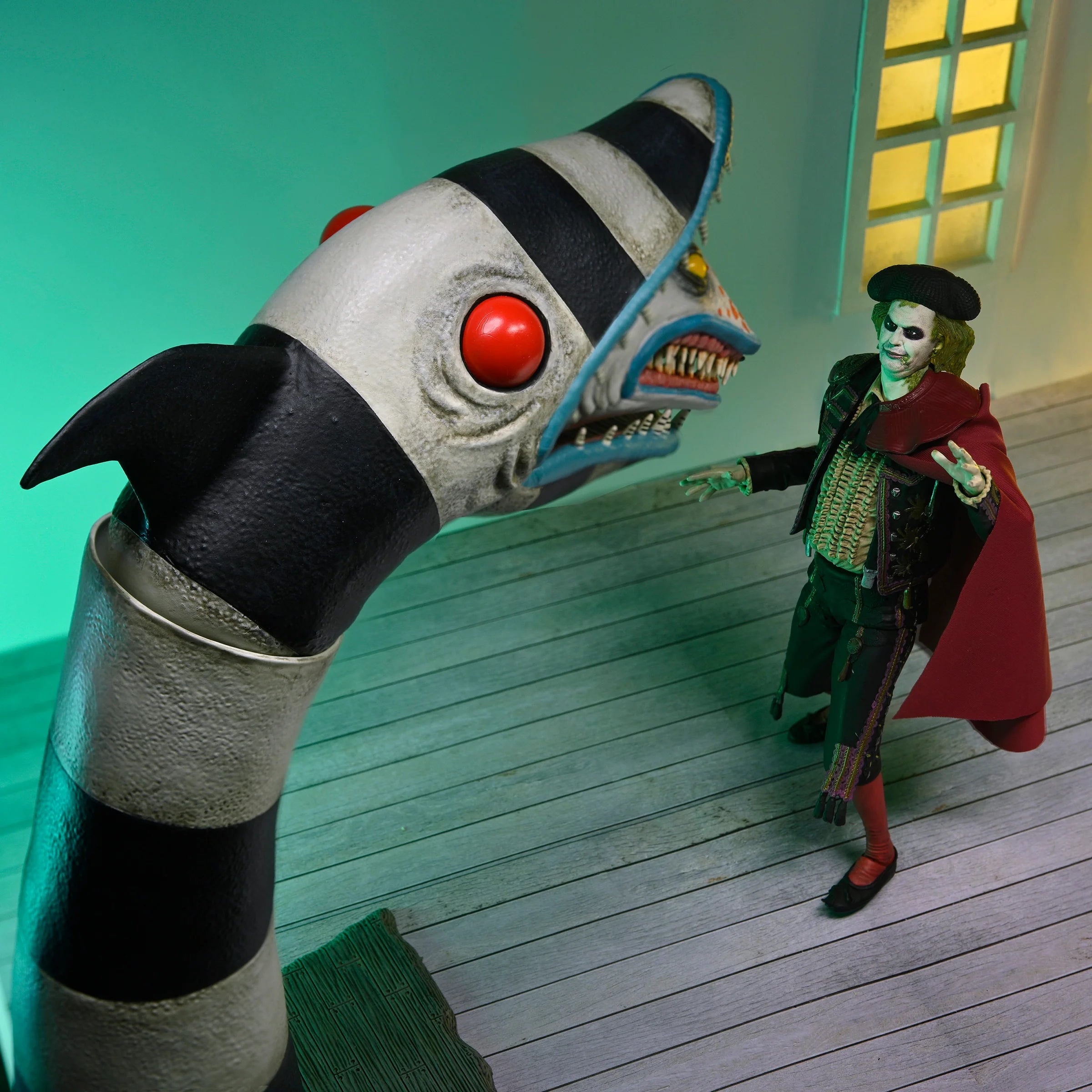 NECA - Beetlejuice Beetlejuice - Ultimate "Matador" Beetlejuice & Sandworm 7" Scale Action Figure 2 Pack