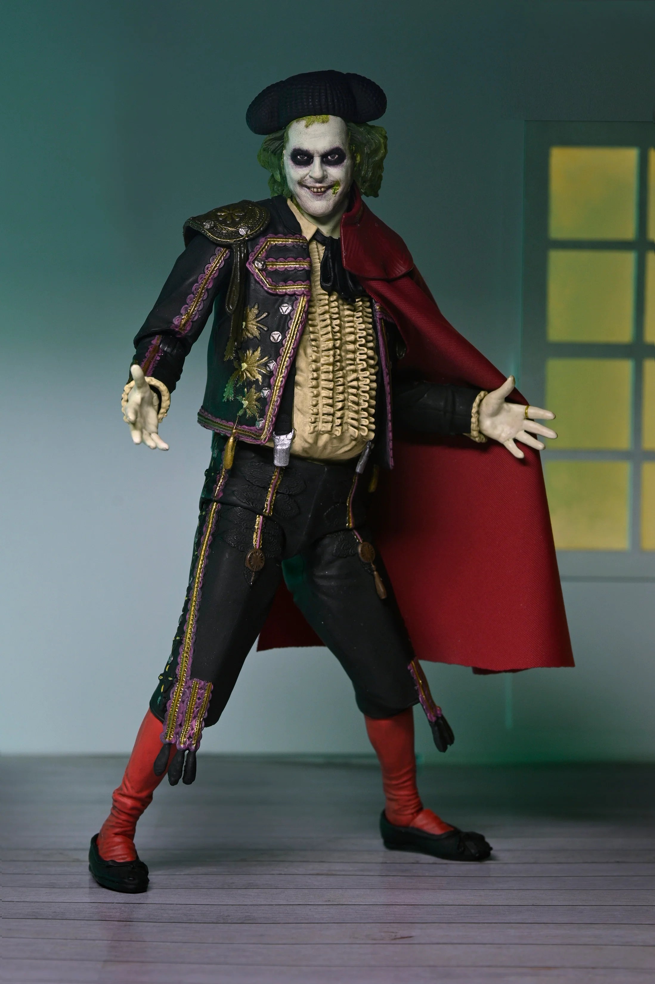 NECA - Beetlejuice Beetlejuice - Ultimate "Matador" Beetlejuice & Sandworm 7" Scale Action Figure 2 Pack