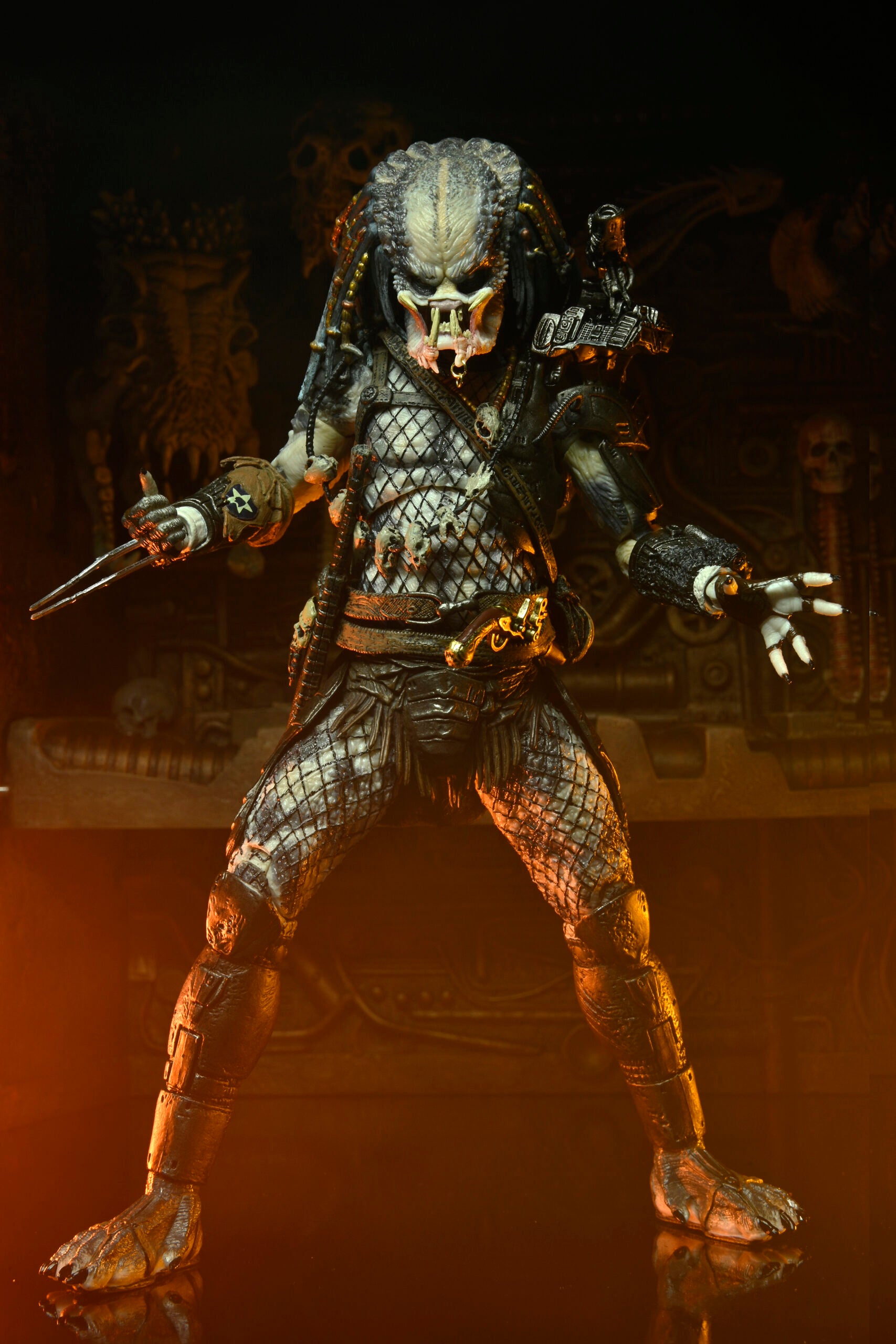 NECA - Predator 2 - Ultimate Elder Predator Action Figure (Pre-Order Ships May 2025)
