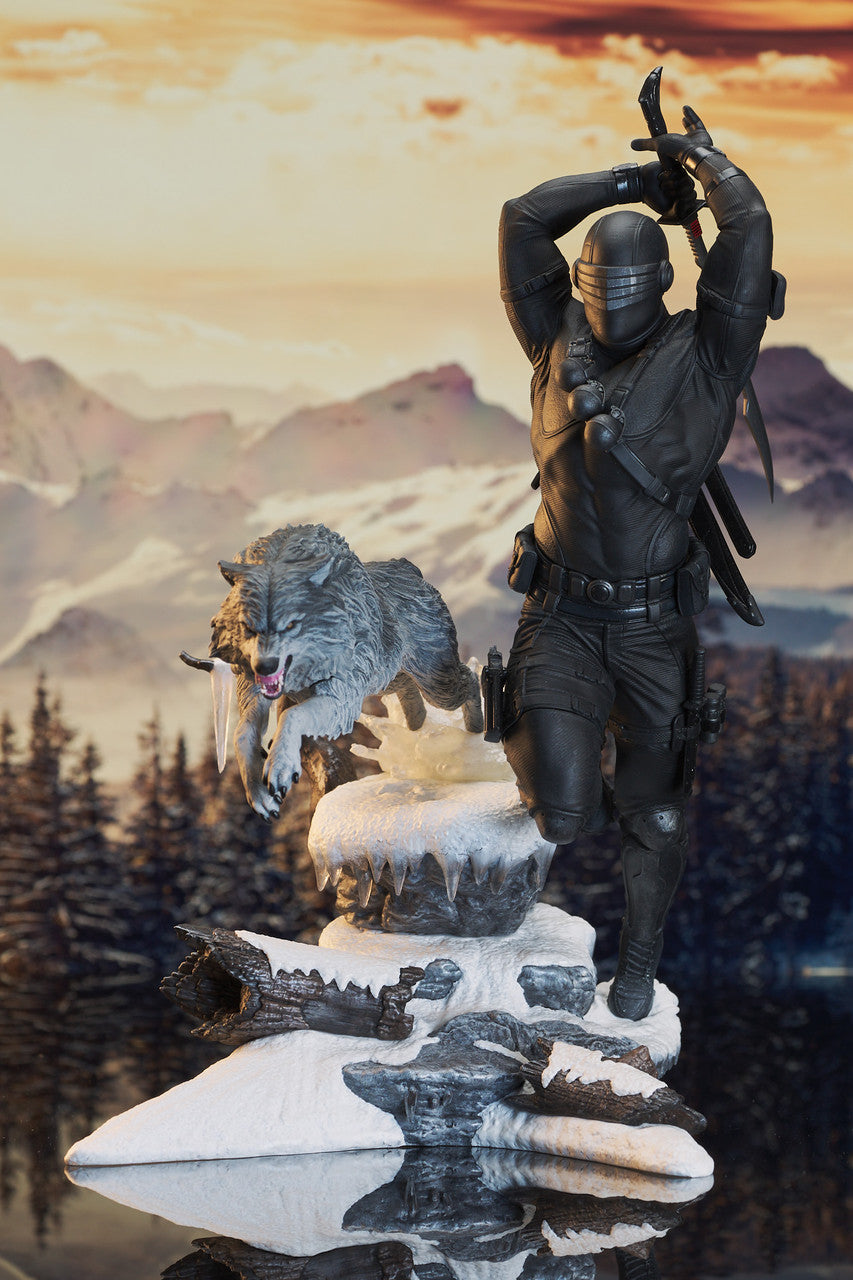 DIAMOND SELECT - G.I. Joe - Snake Eyes & Timber Gallery Diorama
