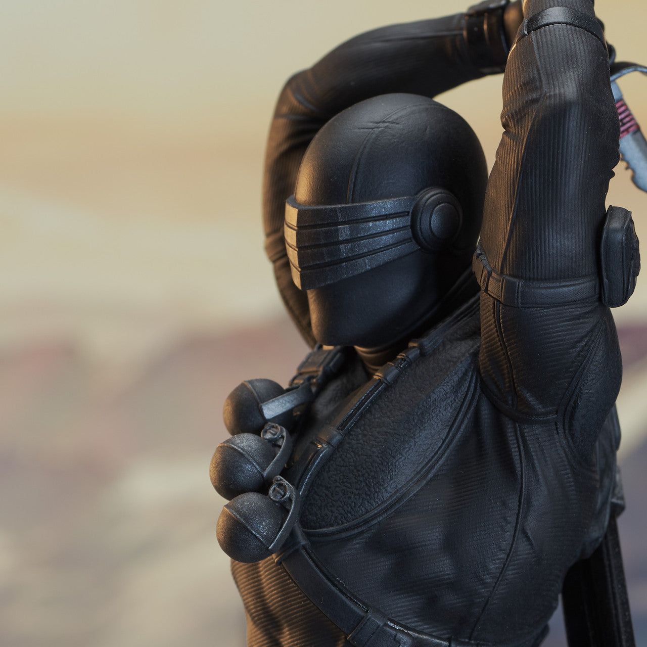 DIAMOND SELECT - G.I. Joe - Snake Eyes & Timber Gallery Diorama