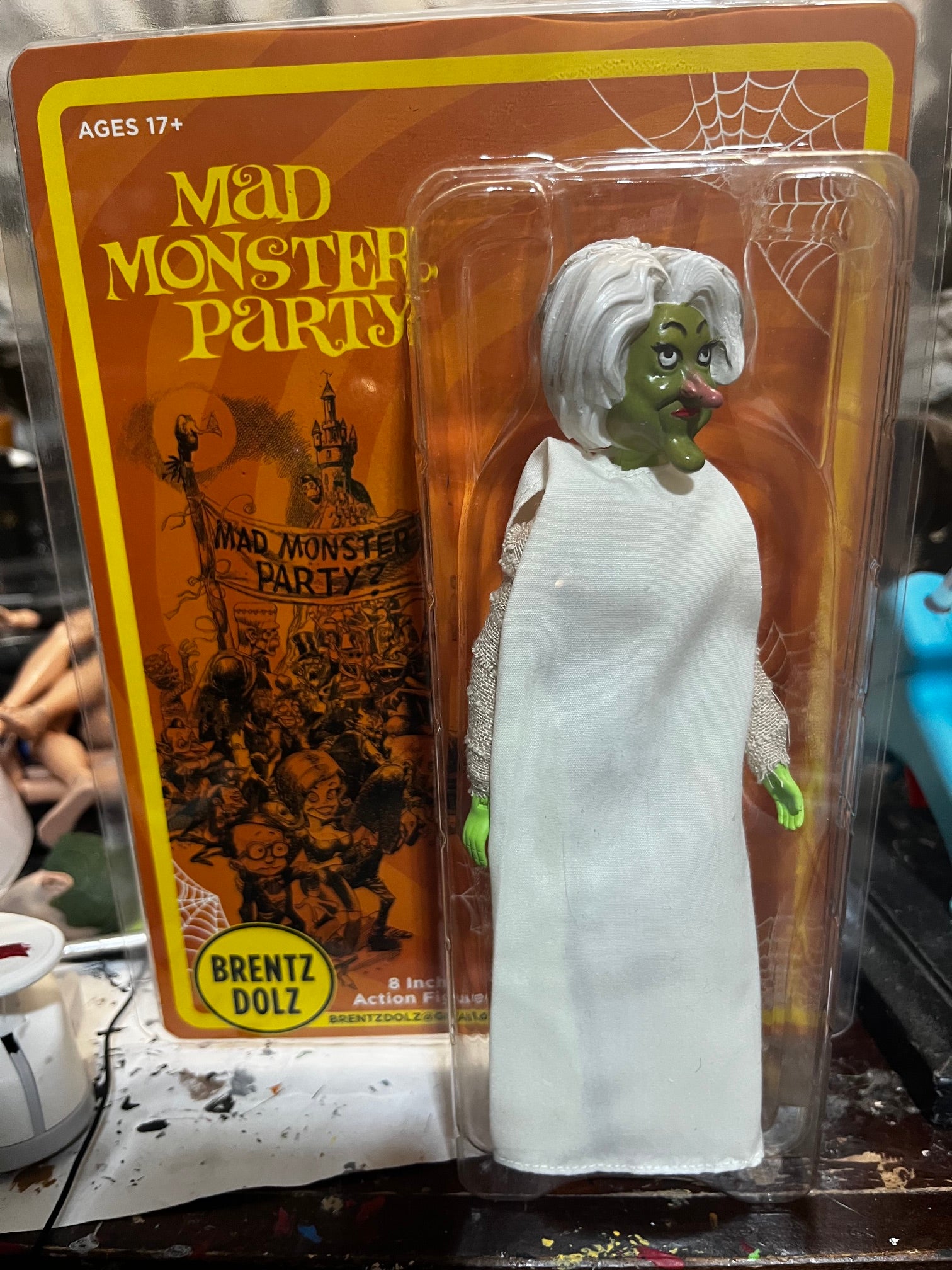 Brentz Dolz Mad Monster Party - The Monster's Mate 8" Art Action Figure