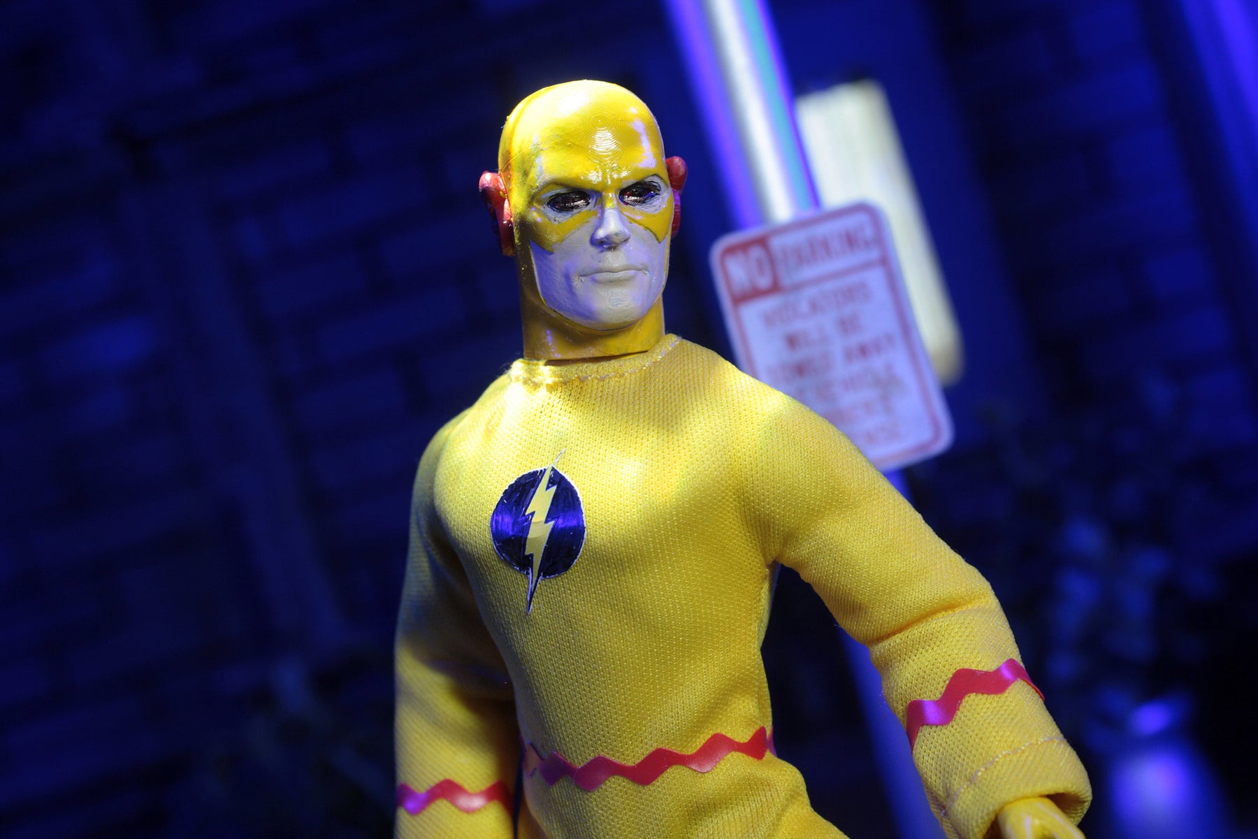 Damaged Package Mego Wave 17 - Reverse Flash 50th Anniversary World's Greatest Superheroes (Classic Box) 8" Action Figure