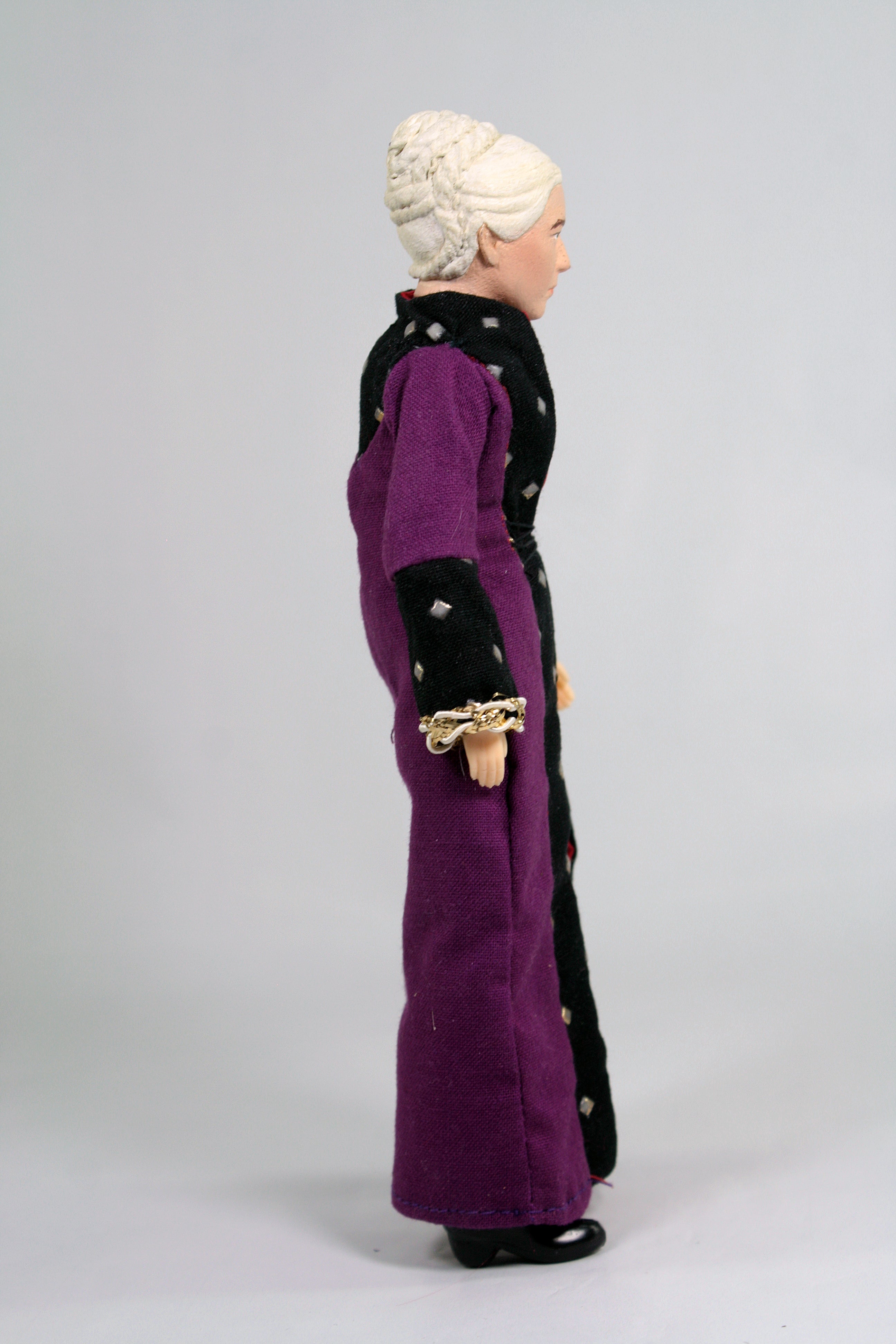 Mego Wave 18 - House of the Dragon - Rhaenyra Targaryen 8" Action Figure