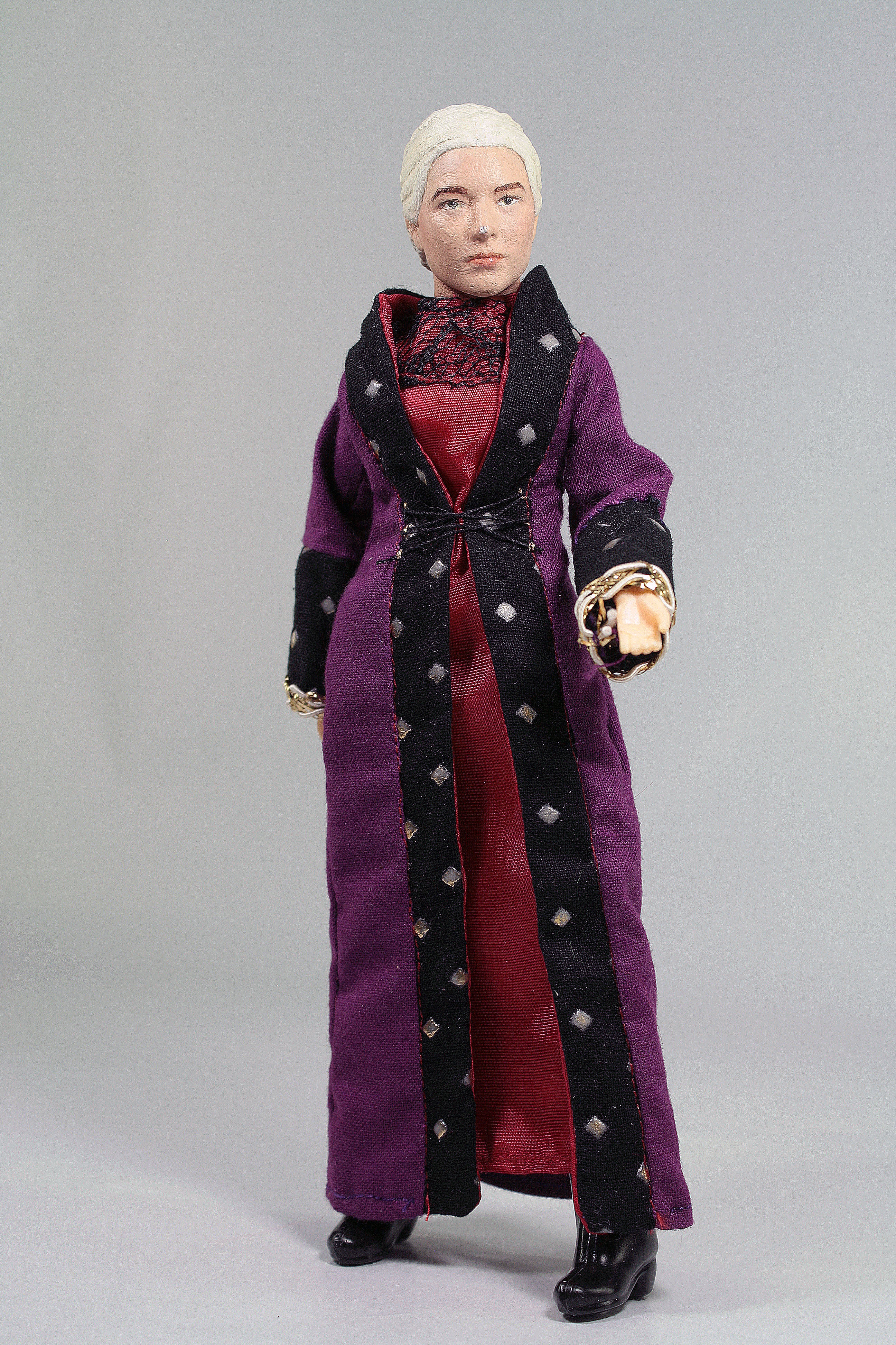 Mego Wave 18 - House of the Dragon - Rhaenyra Targaryen 8" Action Figure