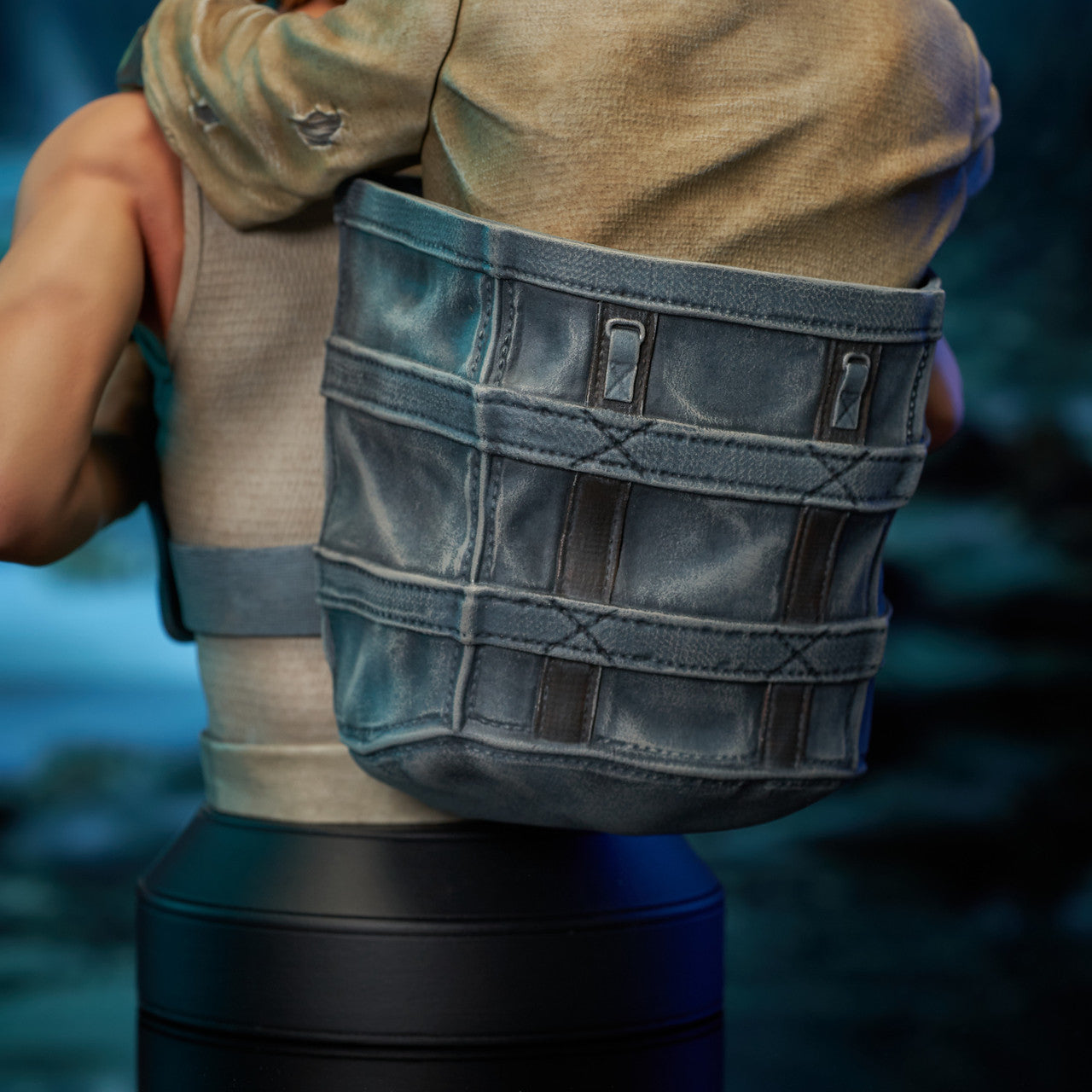 DIAMOND SELECT - Star Wars: The Empire Strikes Back Luke Skywalker with Yoda 1/6 Scale Limited Edition Bust