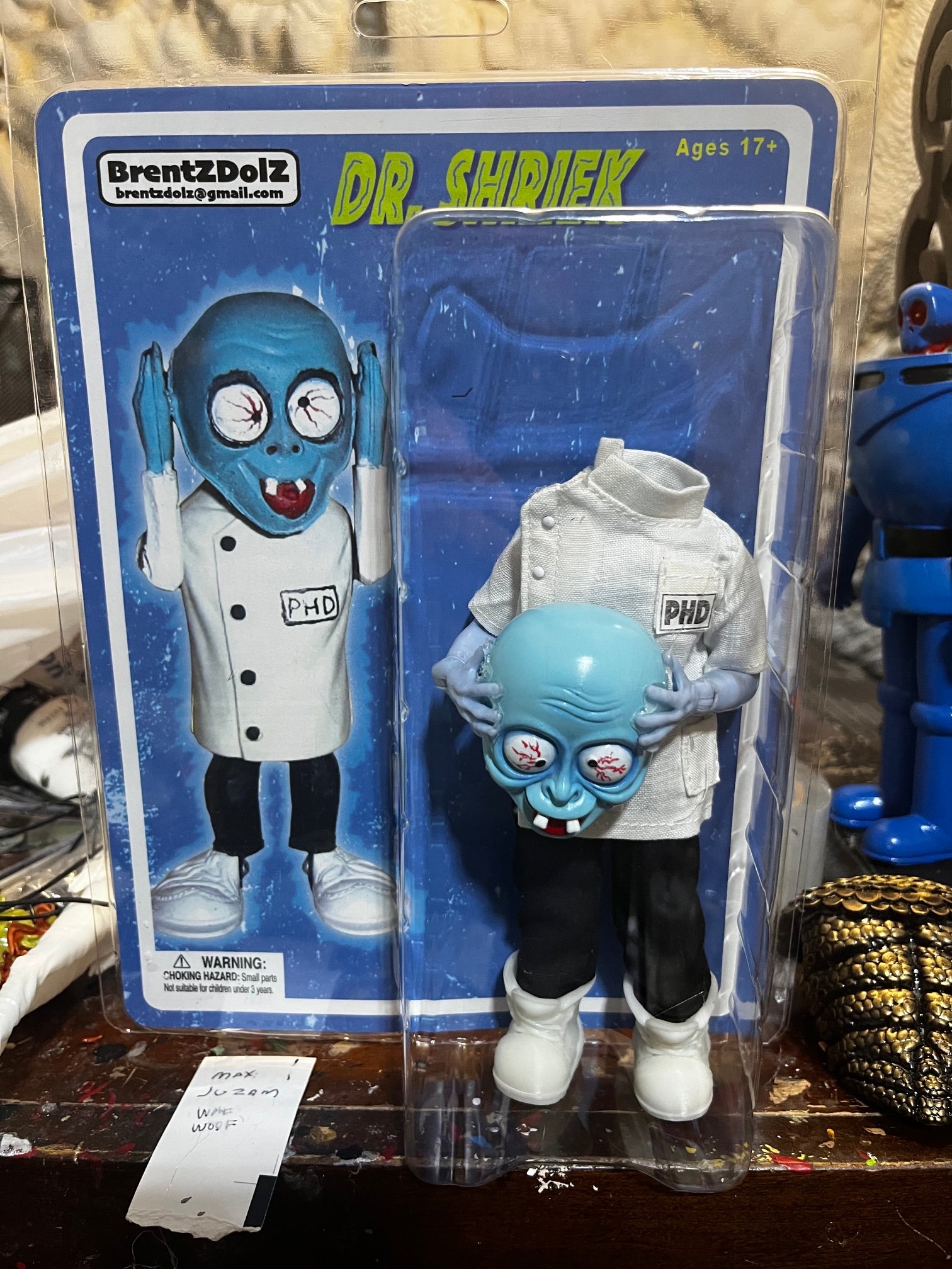 Brentz Dolz Motorized Monster Maker - Dr. Shriek 8" Art Action Figure