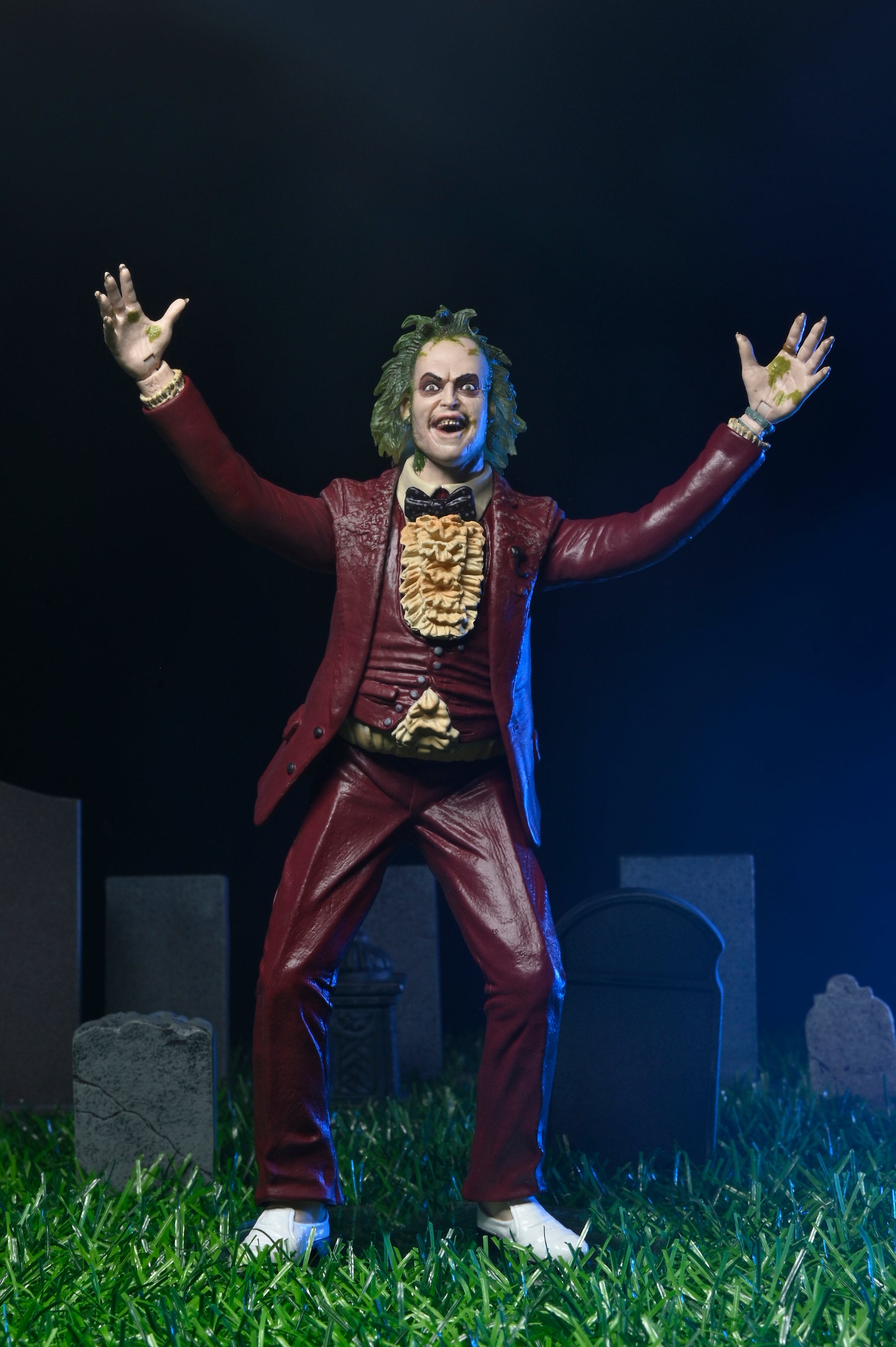 NECA - Beetlejuice (1988) - Beetlejuice (Red Tuxedo) on Blister Card 7" Action Figure