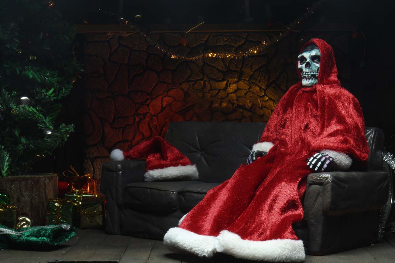 NECA - Misfits - Holiday Fiend 8" Clothed Action Figure - Zlc Collectibles