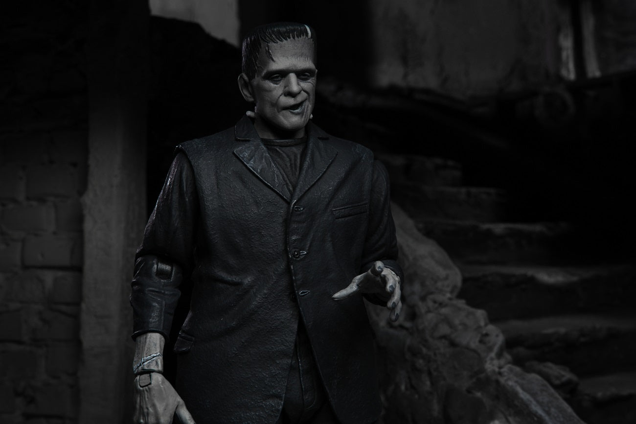 NECA - Universal Monsters - Ultimate Frankenstein's Monster (B&W) 7" Action Figure - Zlc Collectibles
