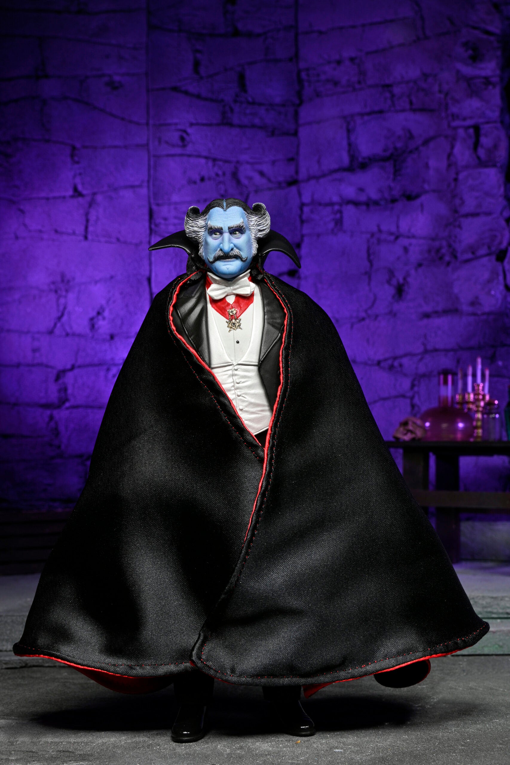 NECA - Rob Zombie’s The Munsters - Ultimate The Count 7" Action Figure