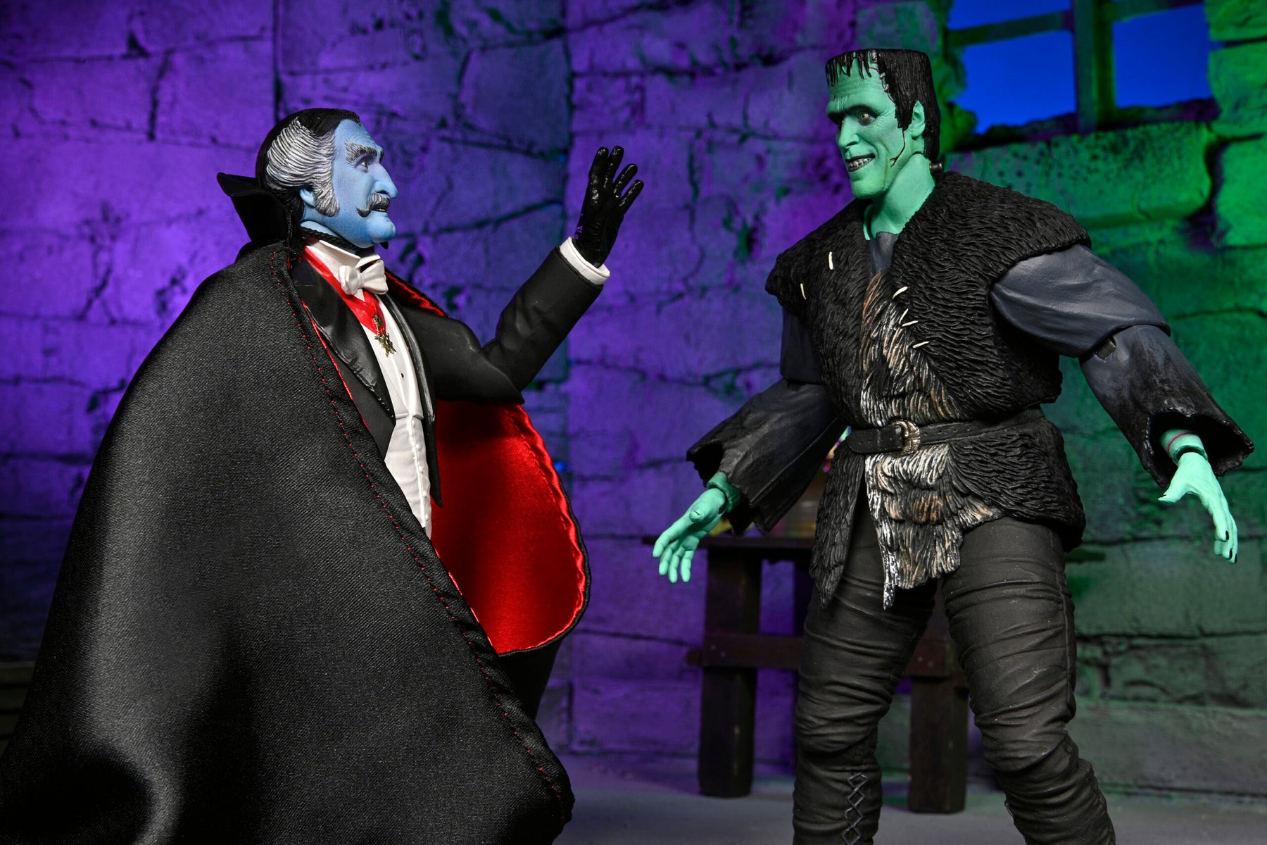 NECA - Rob Zombie’s The Munsters - Ultimate The Count 7" Action Figure