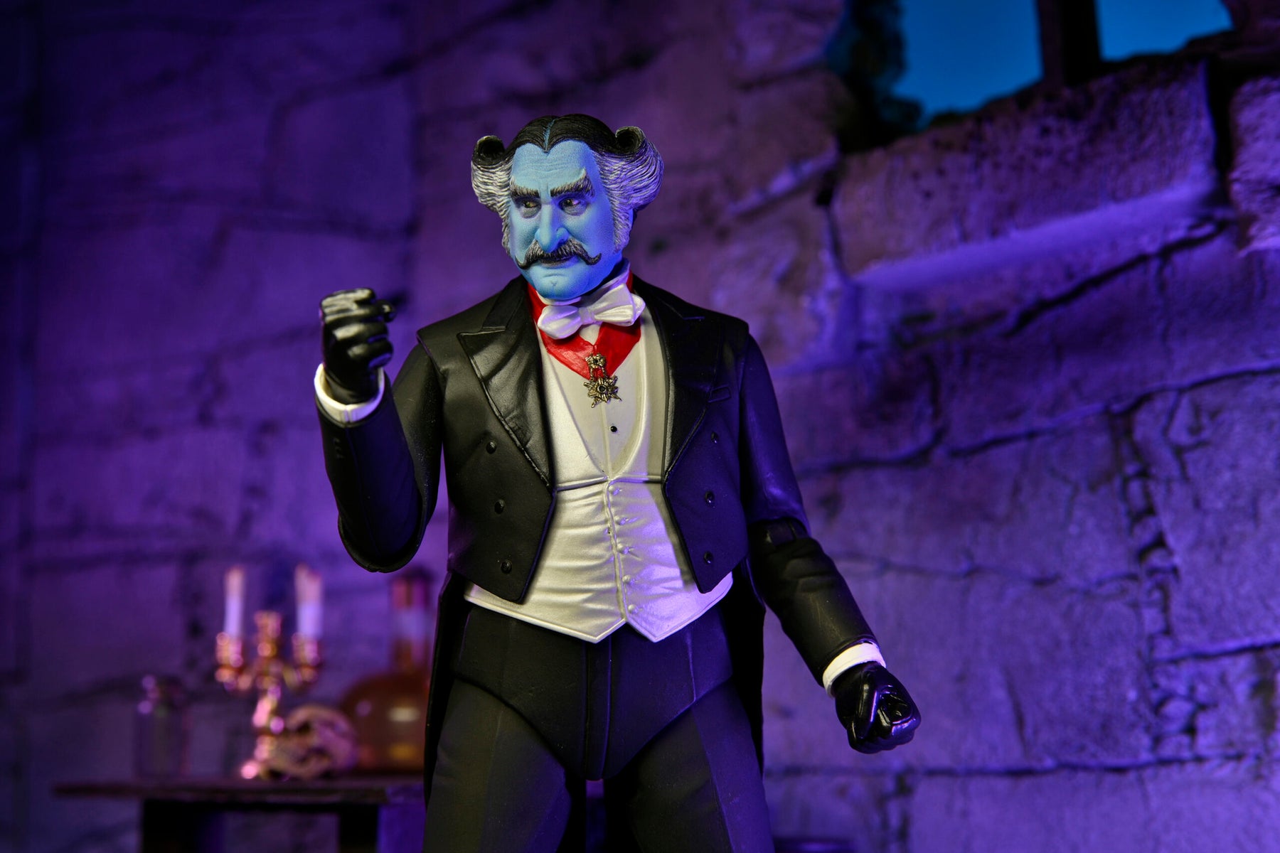 NECA - Rob Zombie’s The Munsters - Ultimate The Count 7" Action Figure
