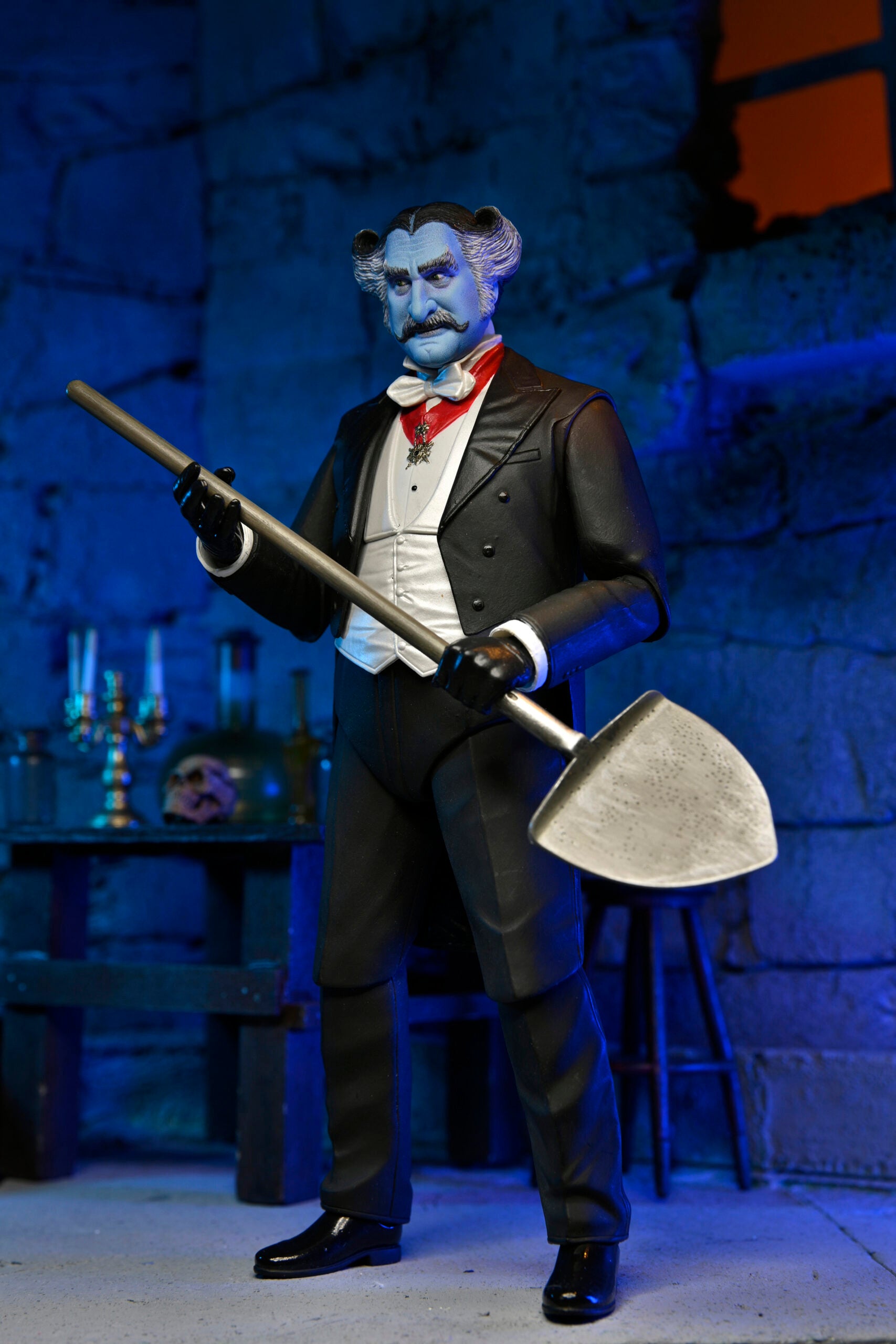 NECA - Rob Zombie’s The Munsters - Ultimate The Count 7" Action Figure