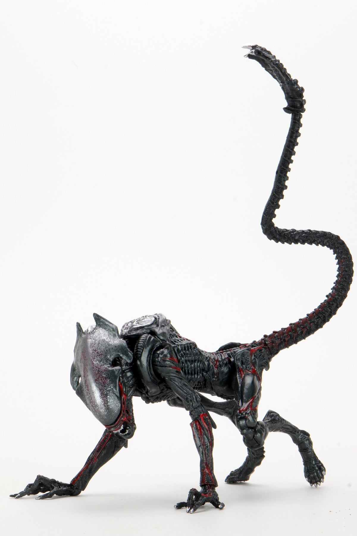 NECA - Aliens - Ultimate Kenner Night Cougar Alien 7" Action Figure