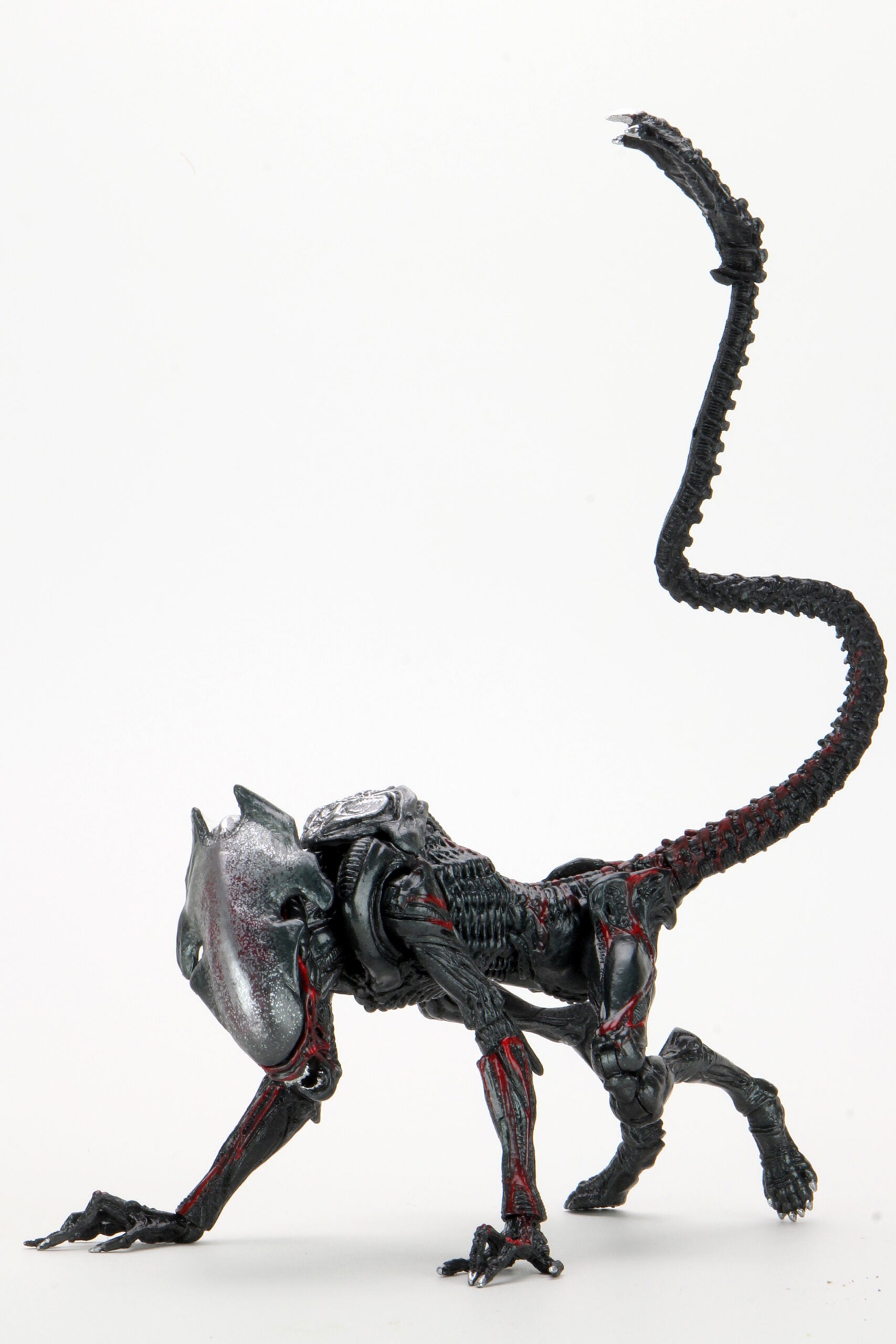 NECA - Aliens - Ultimate Kenner Night Cougar Alien 7" Action Figure