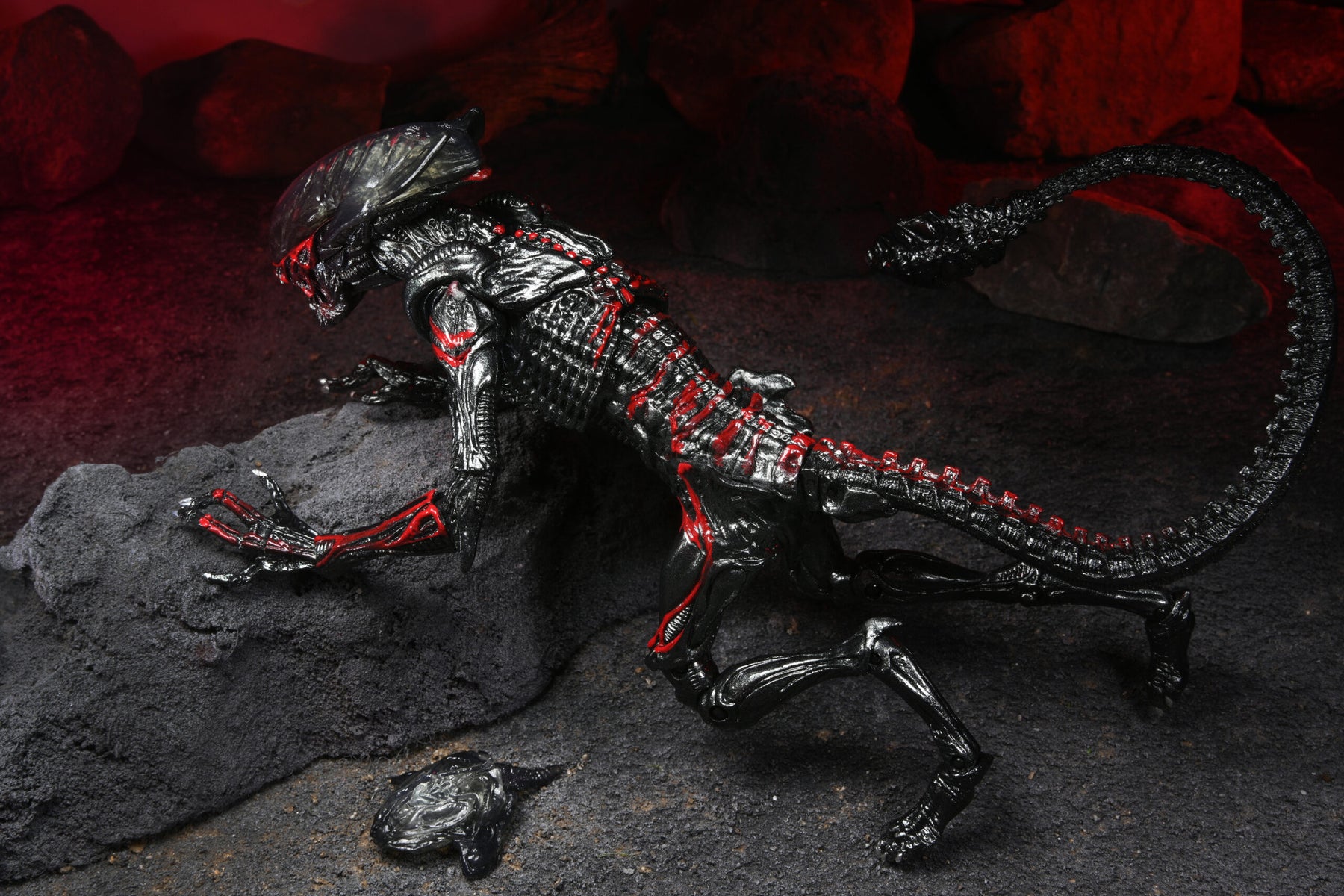 NECA - Aliens - Ultimate Kenner Night Cougar Alien 7" Action Figure