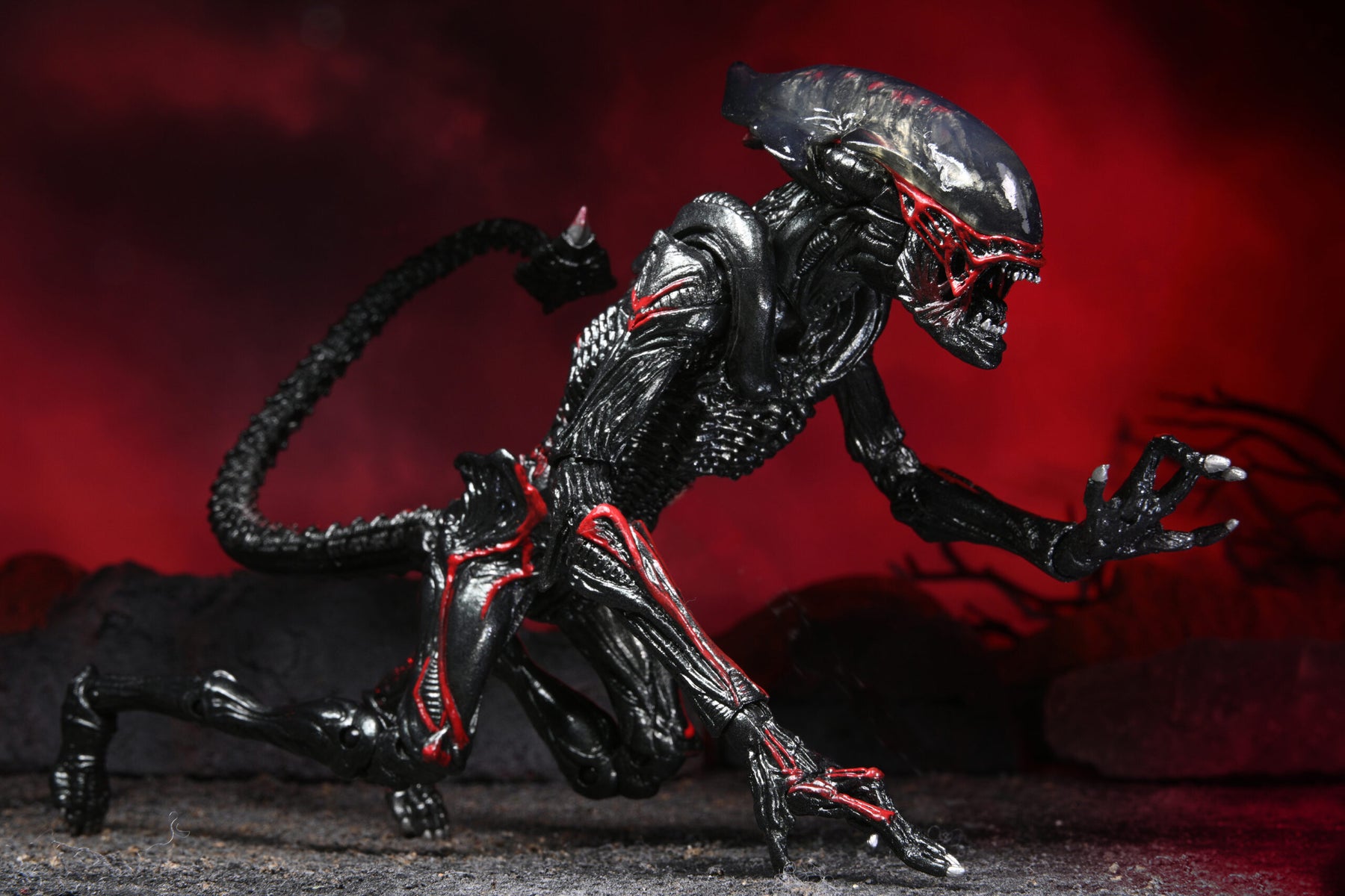 NECA - Aliens - Ultimate Kenner Night Cougar Alien 7" Action Figure