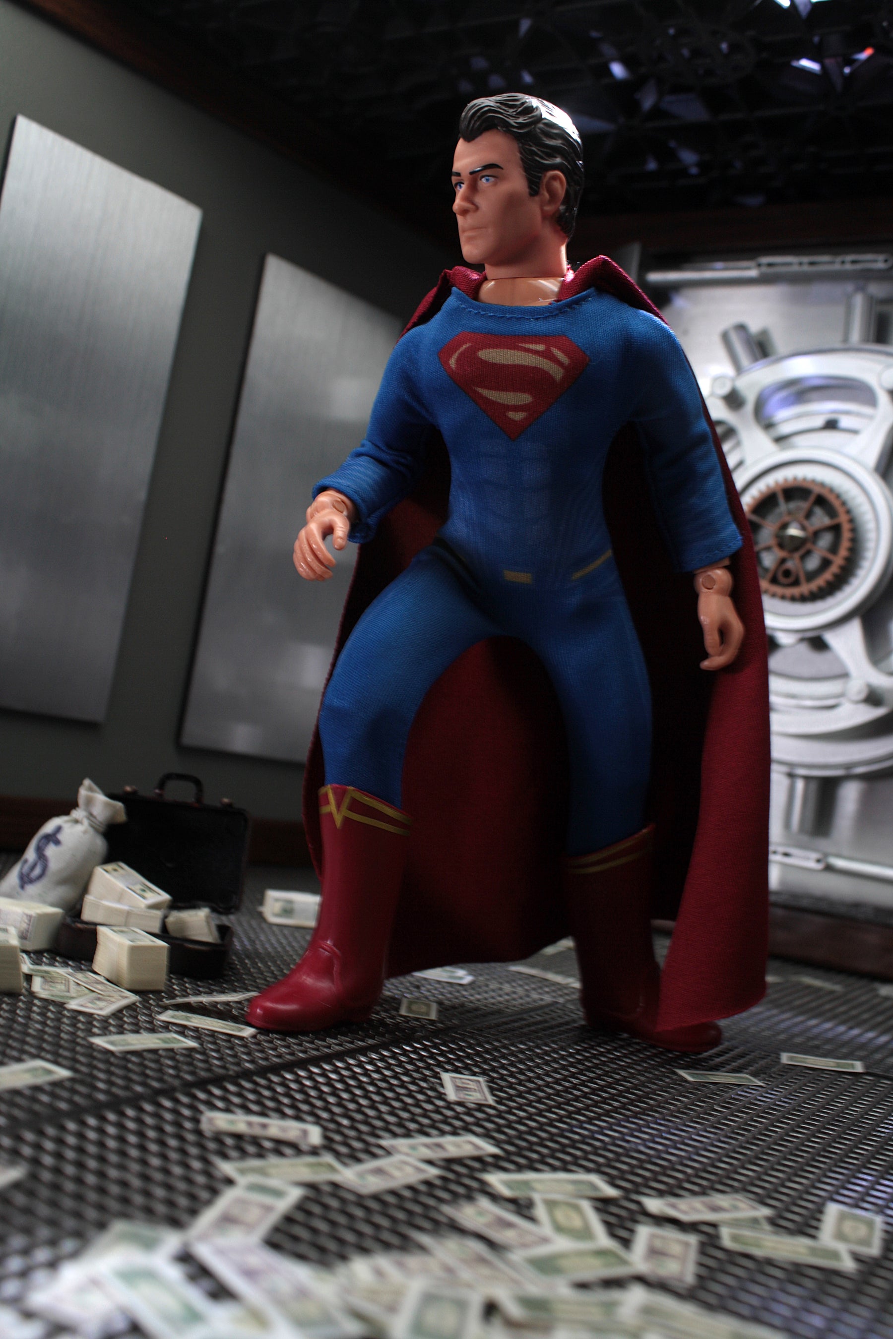 Mego DC Wave 14 - Henry Cavill Superman 8" Action Figure