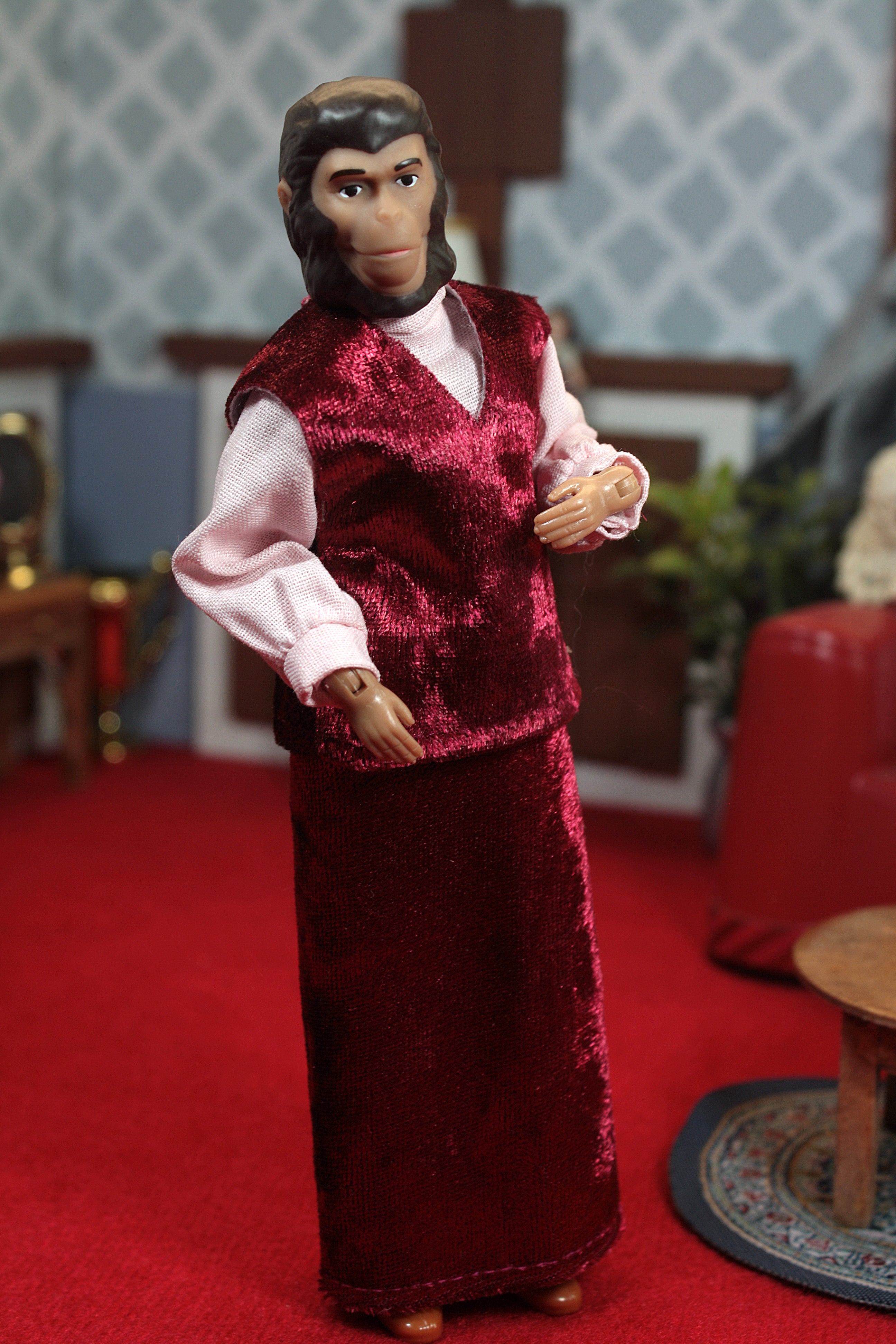 Mego Planet of The Apes Wave 15 - Zira (Variant) 8" Action Figure