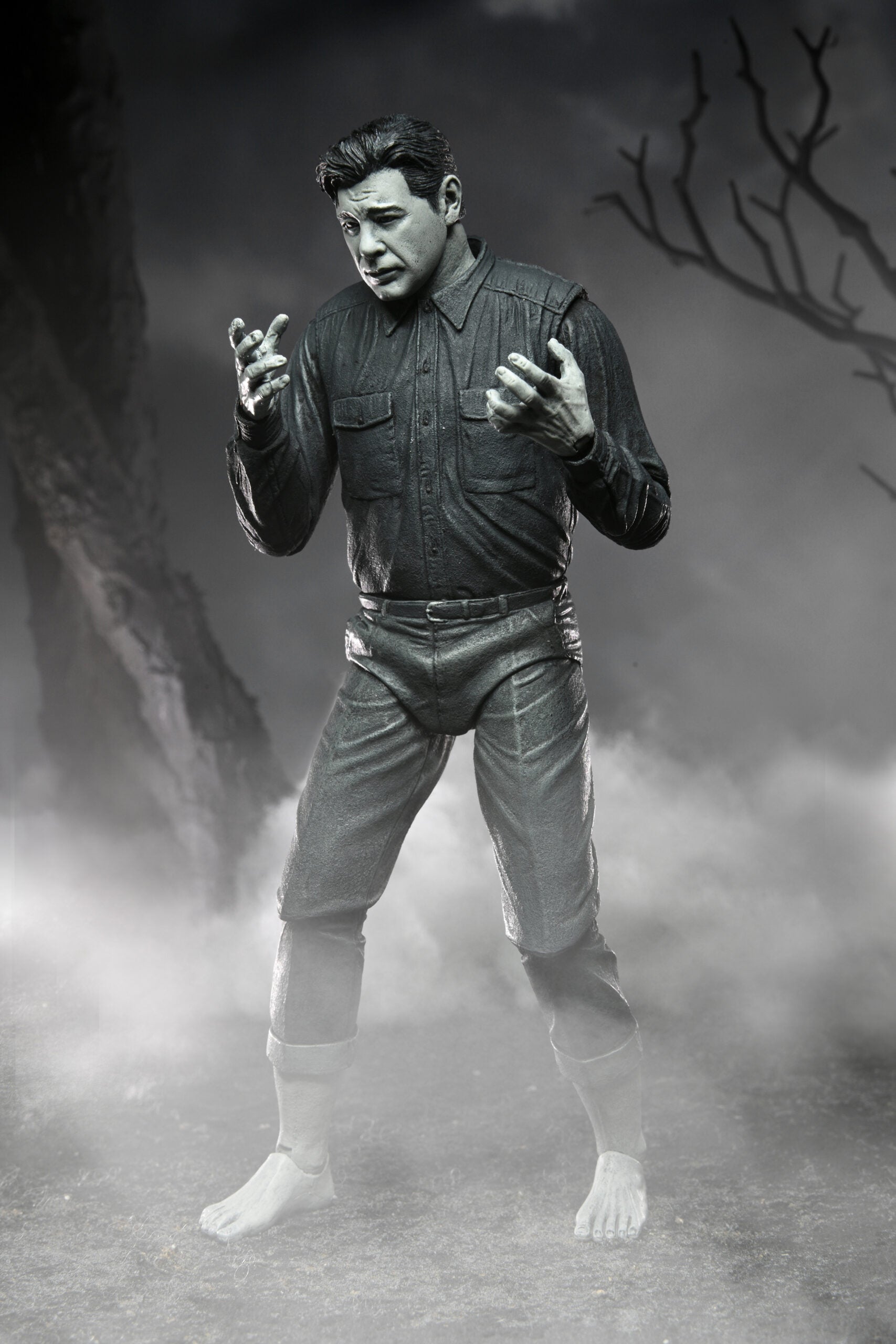 NECA - Universal Monsters - Ultimate Wolf Man (B&W) 7" Action Figure