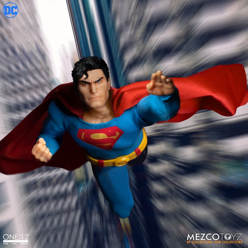 Mezco Toyz One:12 Collective Superman Recovery Suit Edition